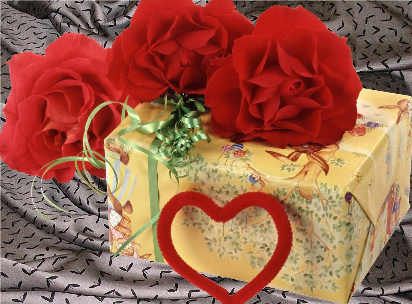 Valentines Day, red roses, red heart, HD Desktop Wallpaper