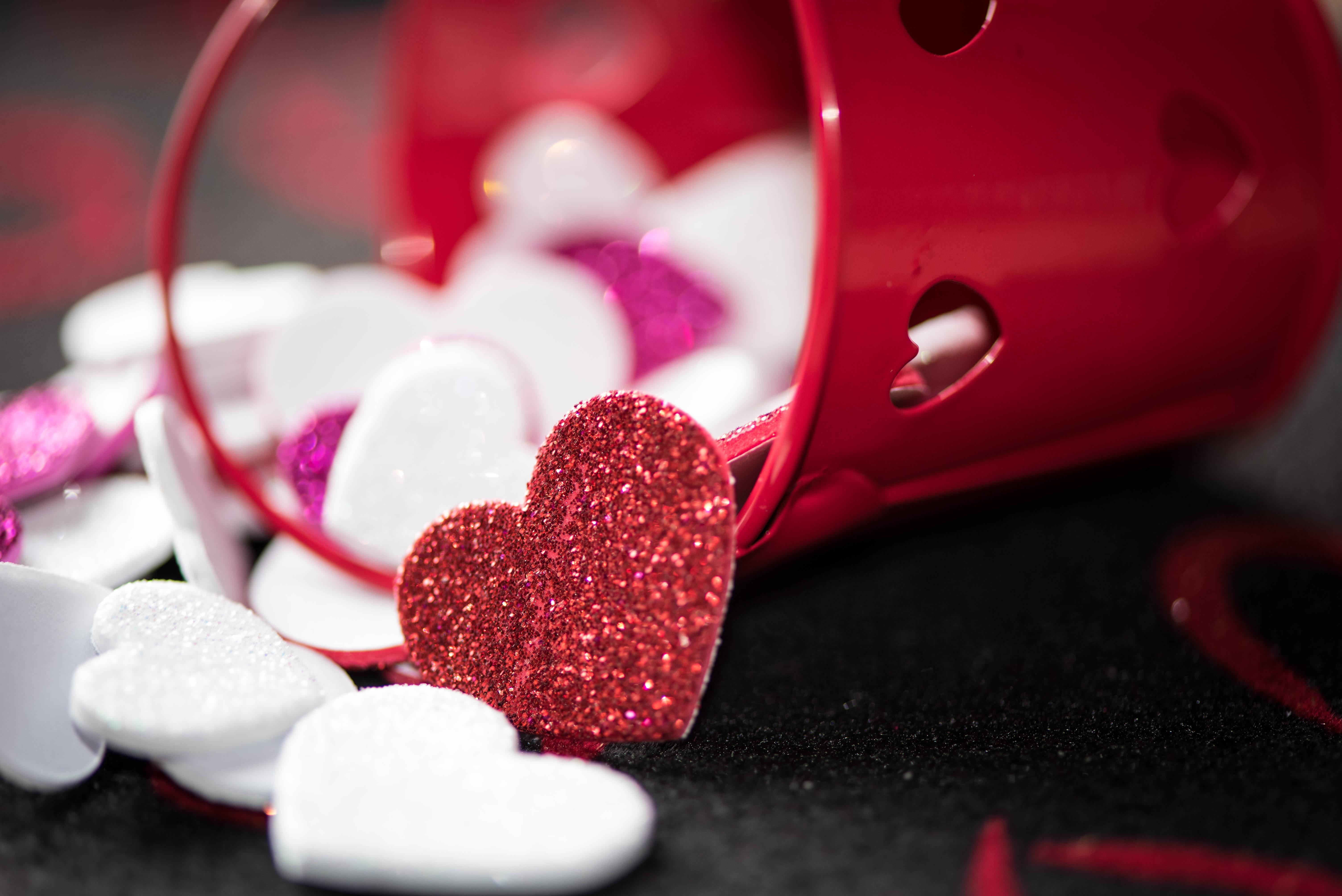 Valentines, bucket of hearts, red cup, 5K Desktop Wallpaper