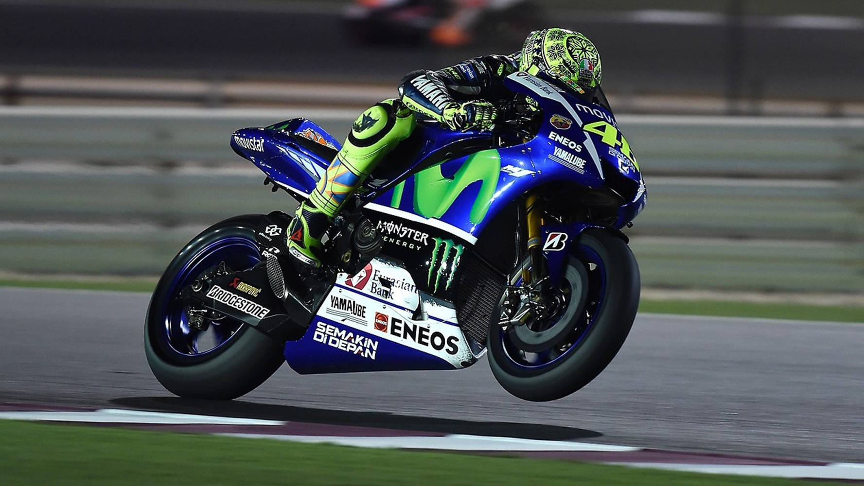 Valentino Rossi, 2018 Yamaha Prototype, blue and green, HD Desktop Wallpaper