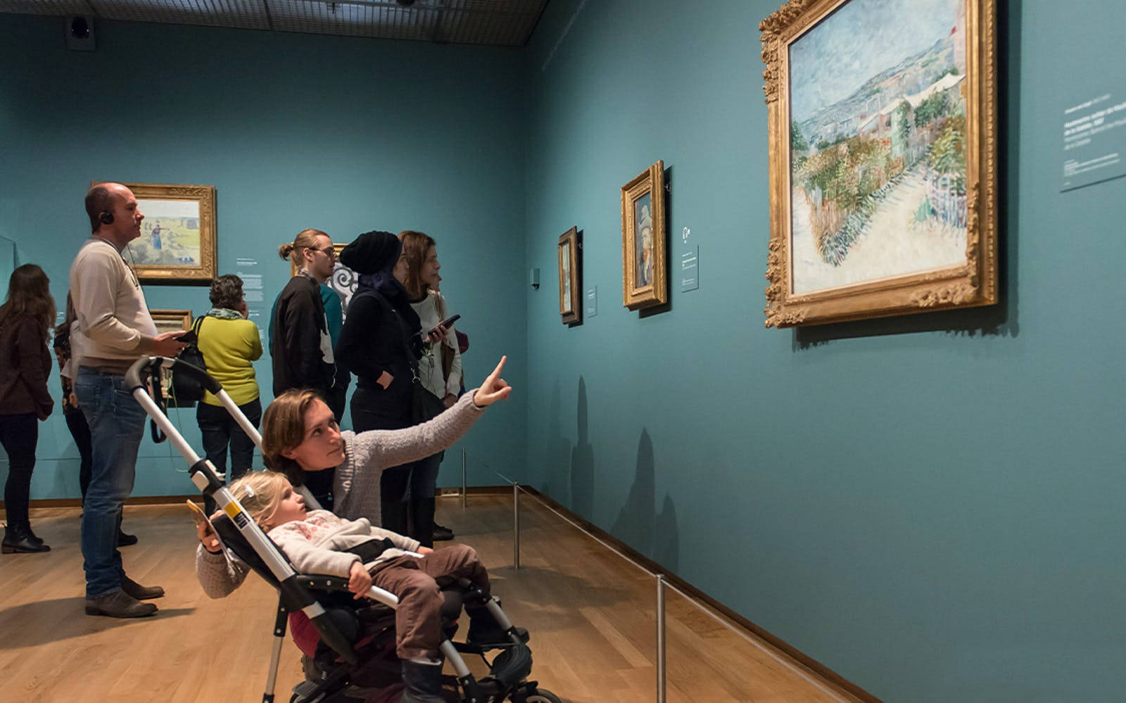 Van Gogh Museum, teal gallery wall, framed painting, HD Desktop Wallpaper