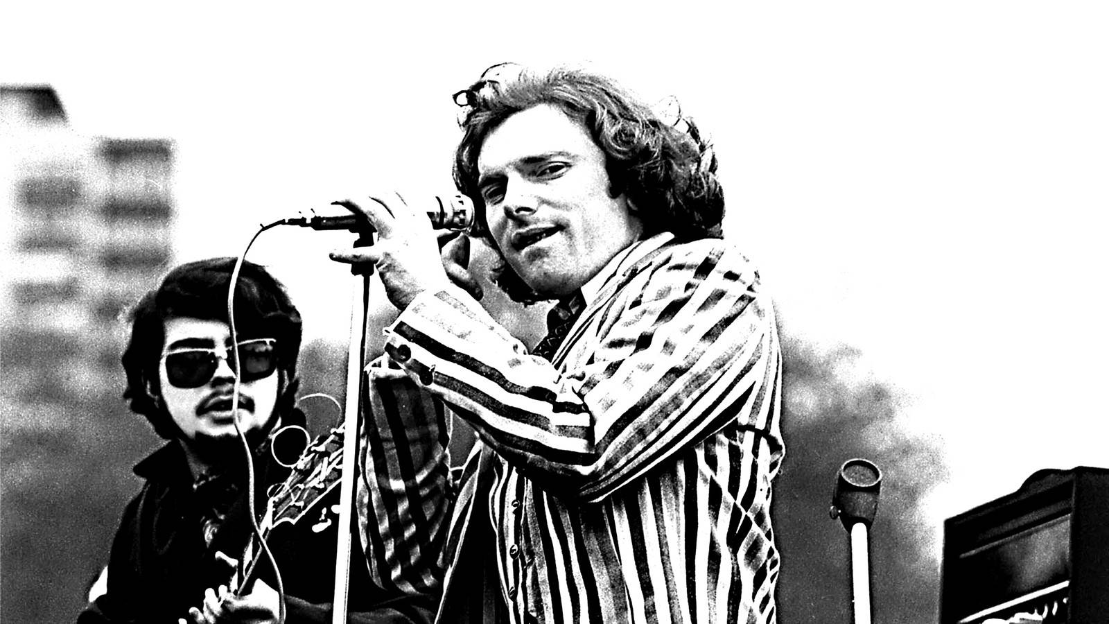 Van Morrison, vintage concert still photo, black and white photo, HD Desktop Wallpaper