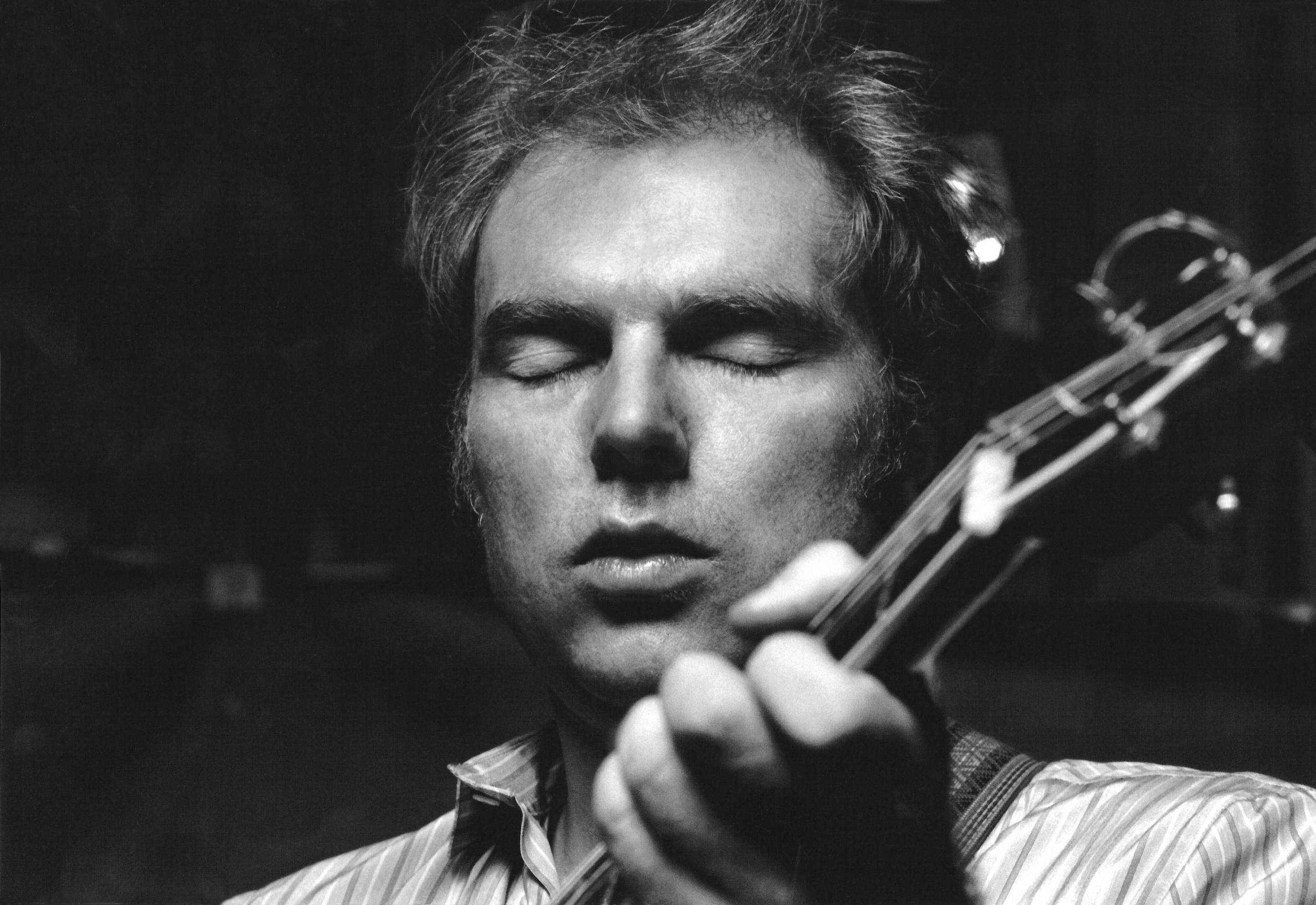Van Morrison, mandolin, black and white, 2K Desktop Wallpaper