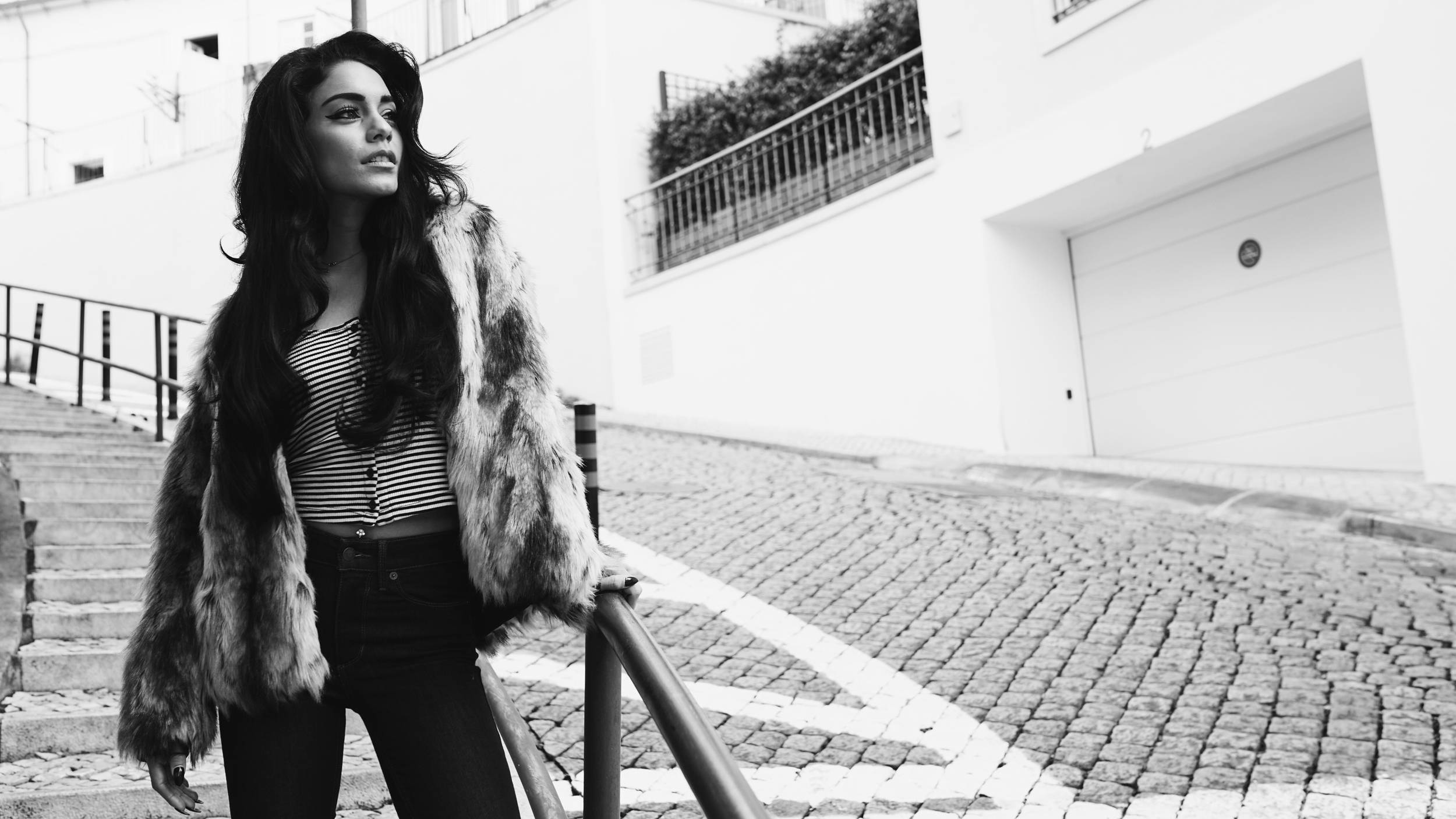 Vanessa Hudgens, black and white fur outfit, cobblestone street, Full HD Desktop Wallpaper