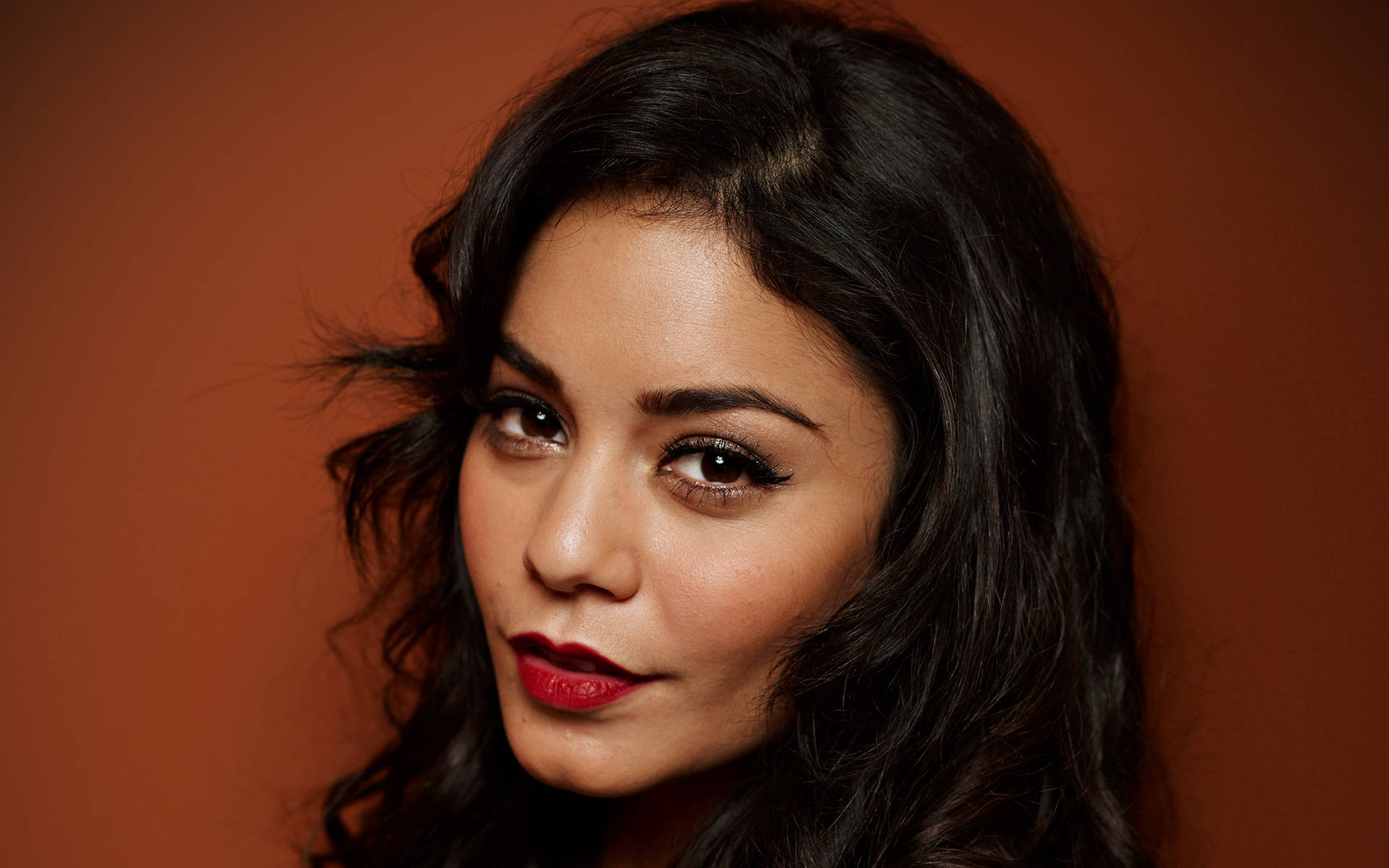 Vanessa Hudgens, dark wavy hair, bold red lipstick, Full HD Desktop Wallpaper