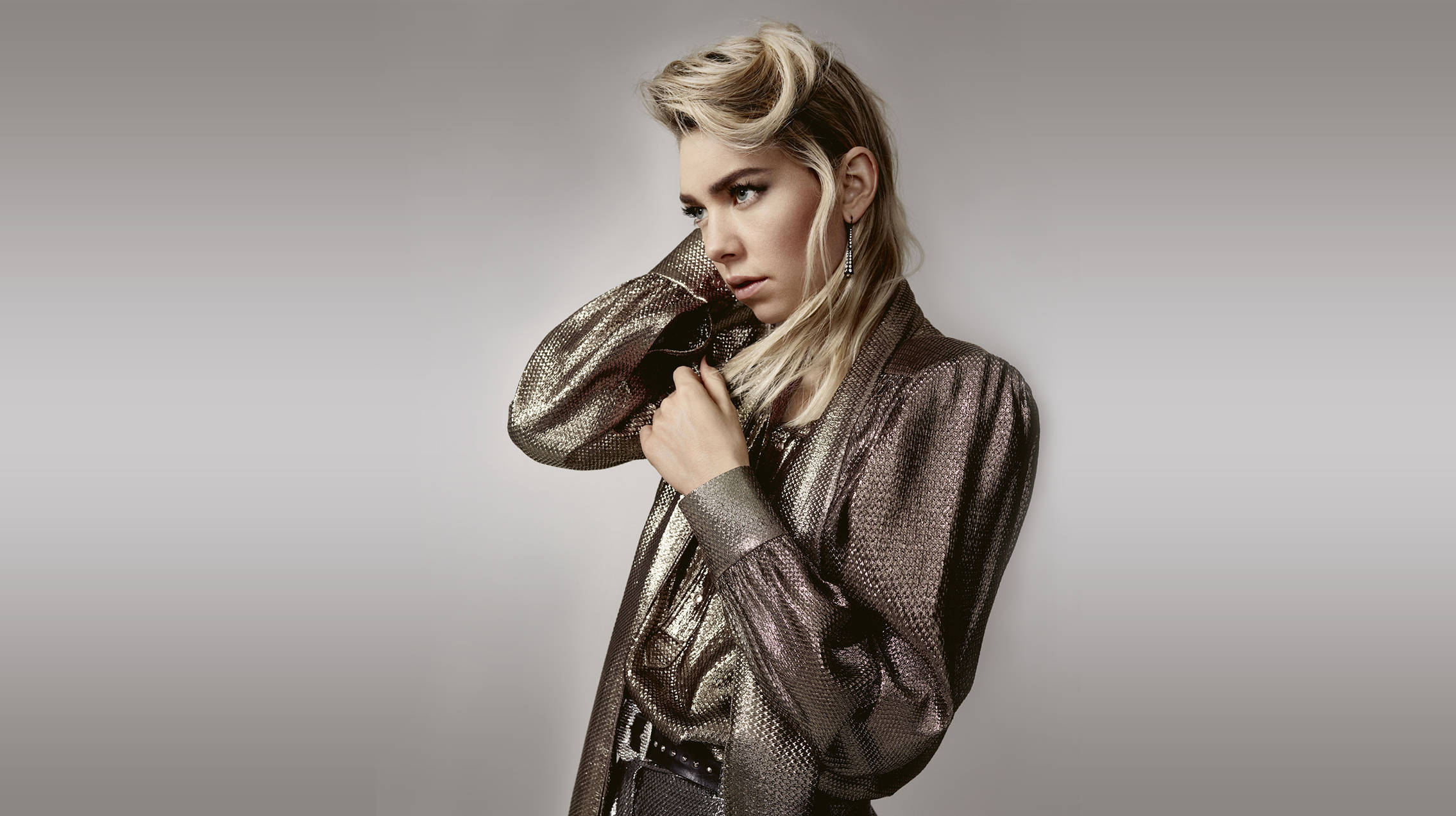 Vanessa Kirby, metallic jacket, shimmering, Full HD Desktop Wallpaper