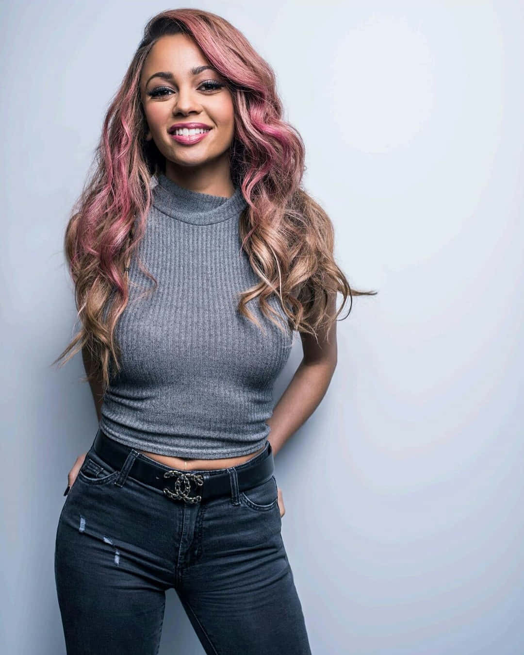Vanessa Morgan, pink-tipped wavy hair, gray ribbed crop top, HD Phone Wallpaper