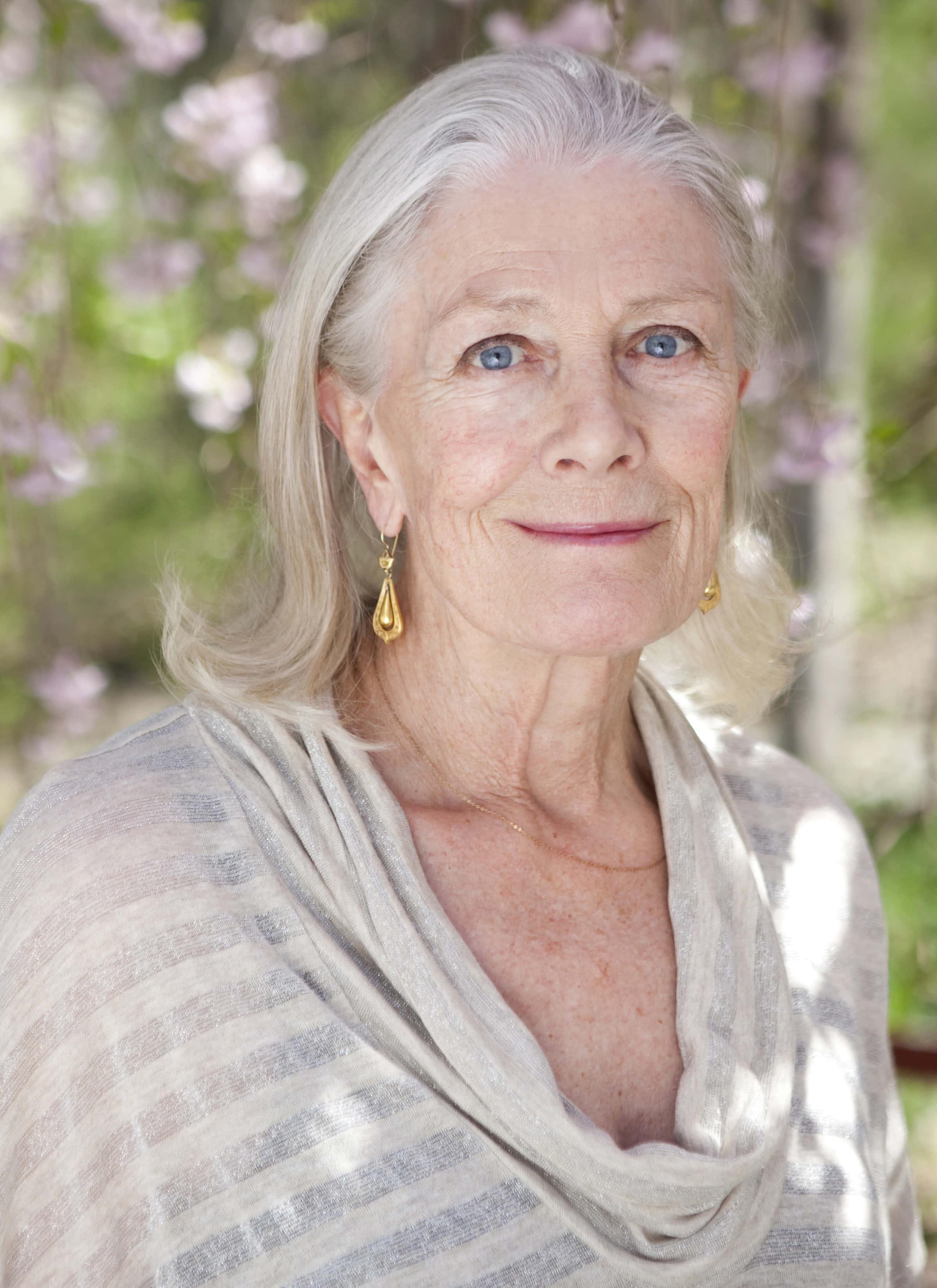 Vanessa Redgrave, silver hair, blue eyes, 2K Phone Wallpaper