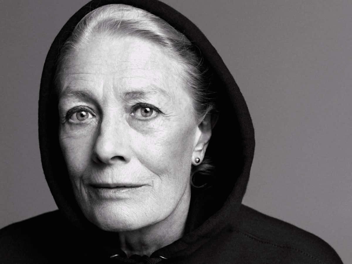 Vanessa Redgrave, red carpet event, black and white portrait, SD Desktop Wallpaper