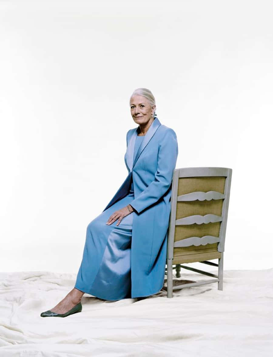 Vanessa Redgrave, blue suit, wooden chair, SD Phone Wallpaper