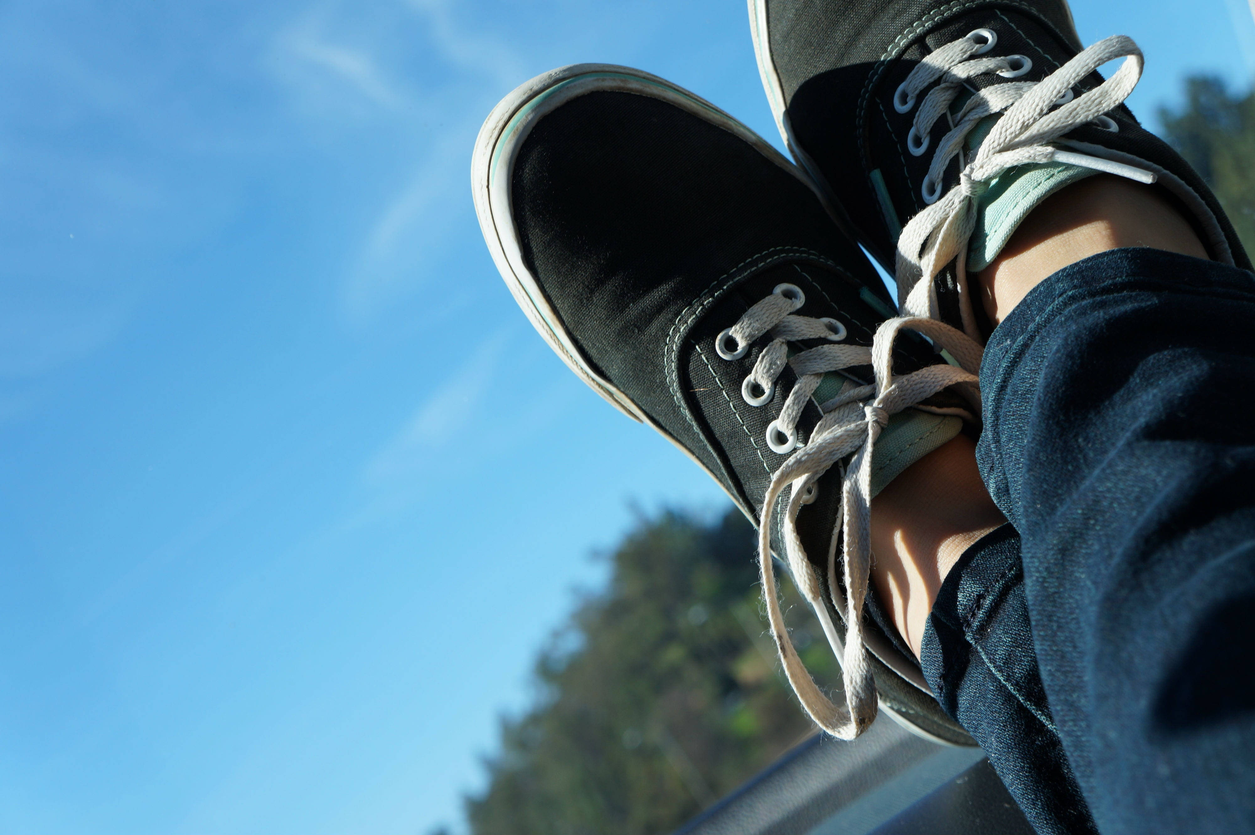 Authentic, black, canvas sneakers, 4K Desktop Wallpaper