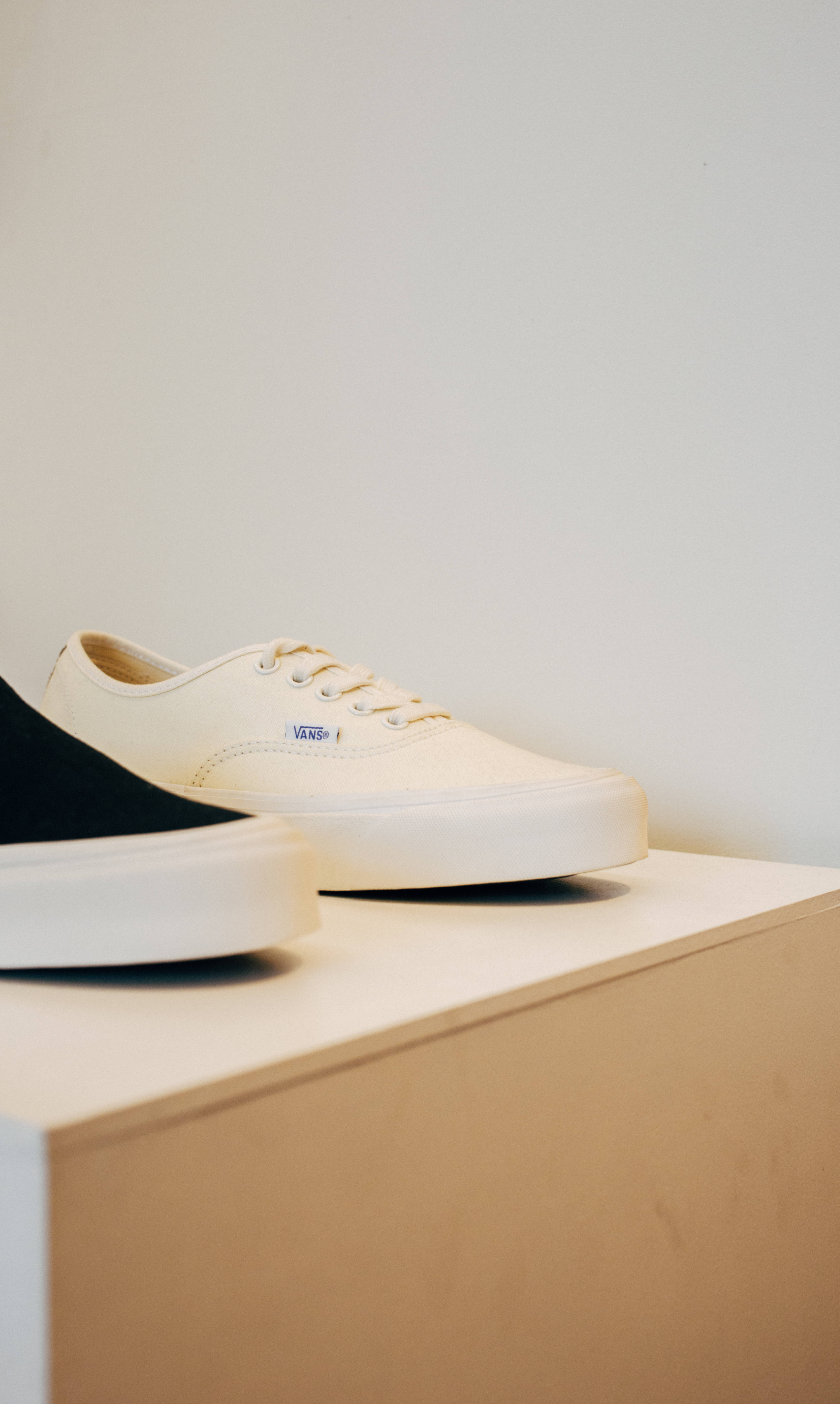 Vans, cream, black, 5K Phone Wallpaper