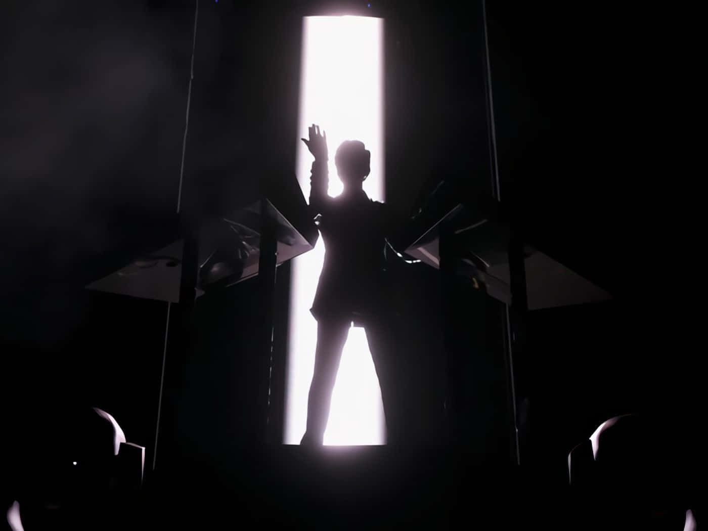 Vantablack, silhouetted figure, bright vertical light beam, HD Desktop Wallpaper