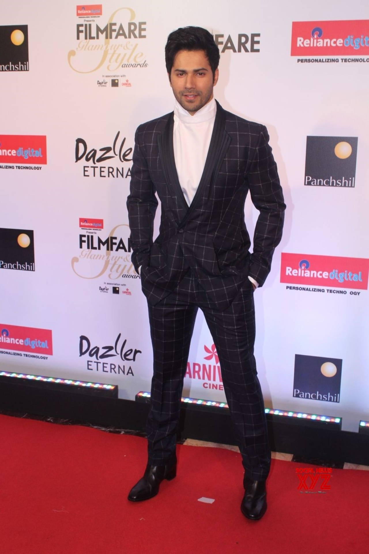 Varun Dhawan, black checkered suit, red carpet, Full HD Phone Wallpaper