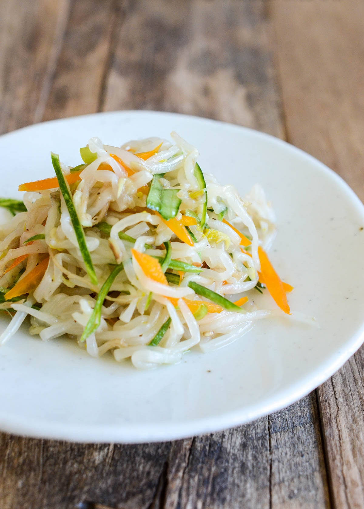 Korean Bean Sprouts Vegetable Sukju Namul, bean sprout salad, carrots, HD Phone Wallpaper