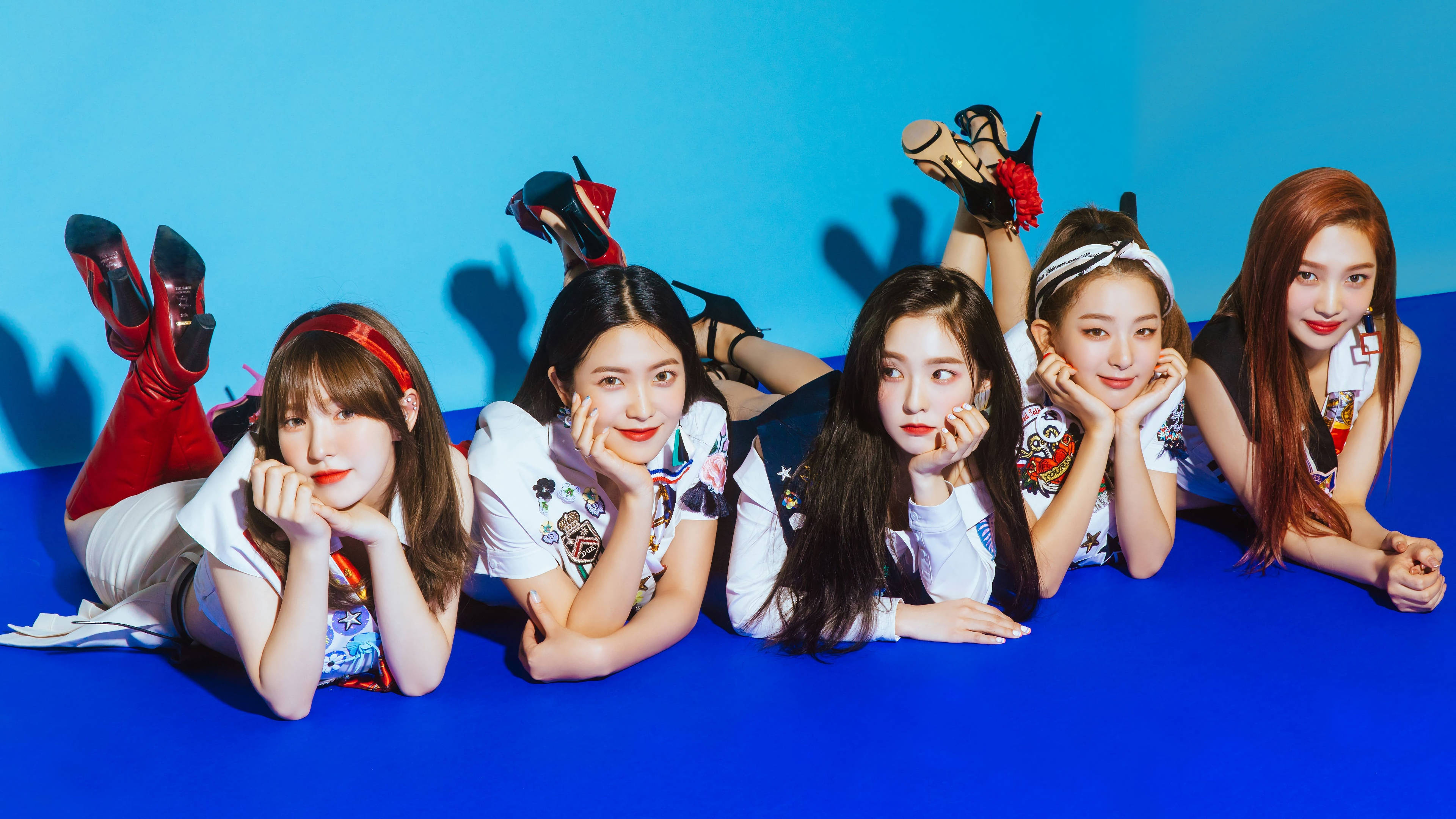 Red Velvet, K-pop group, vibrant blue floor, 4K Desktop Wallpaper
