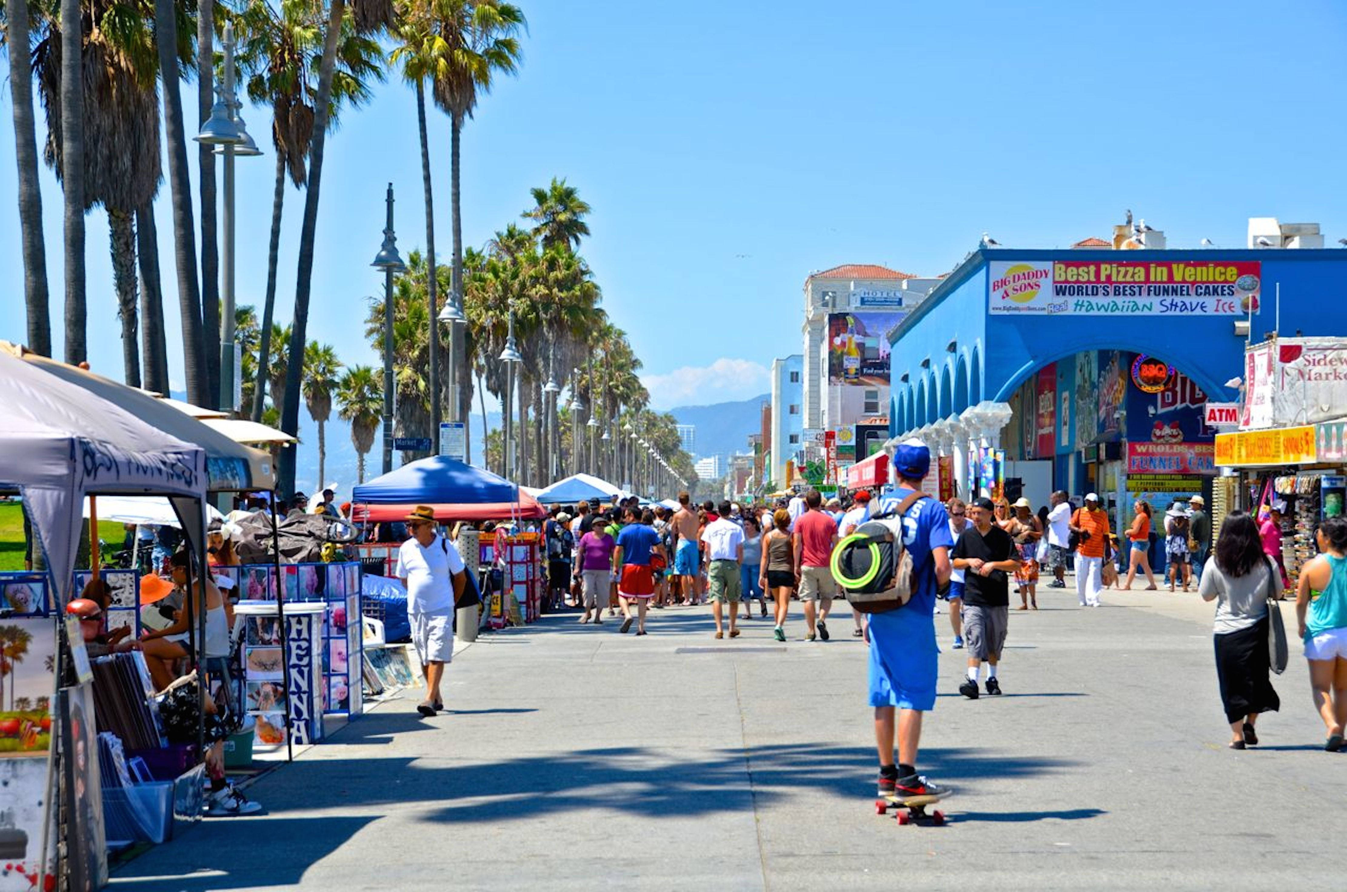 Venice Beach, boardwalk, palm trees, 4K Desktop Wallpaper