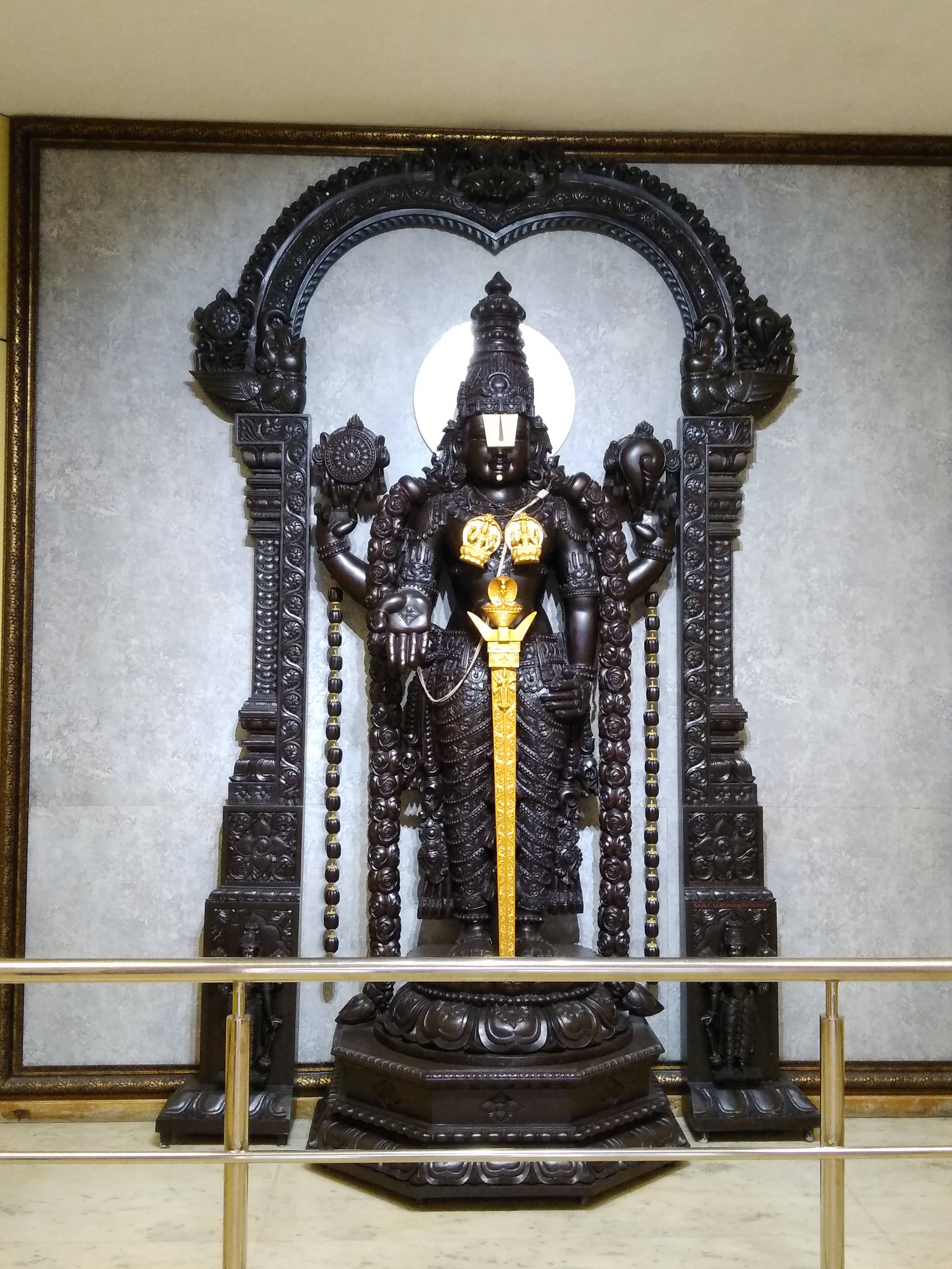 Venkateswara Swamy, wooden statue, golden accents, 4K Phone Wallpaper