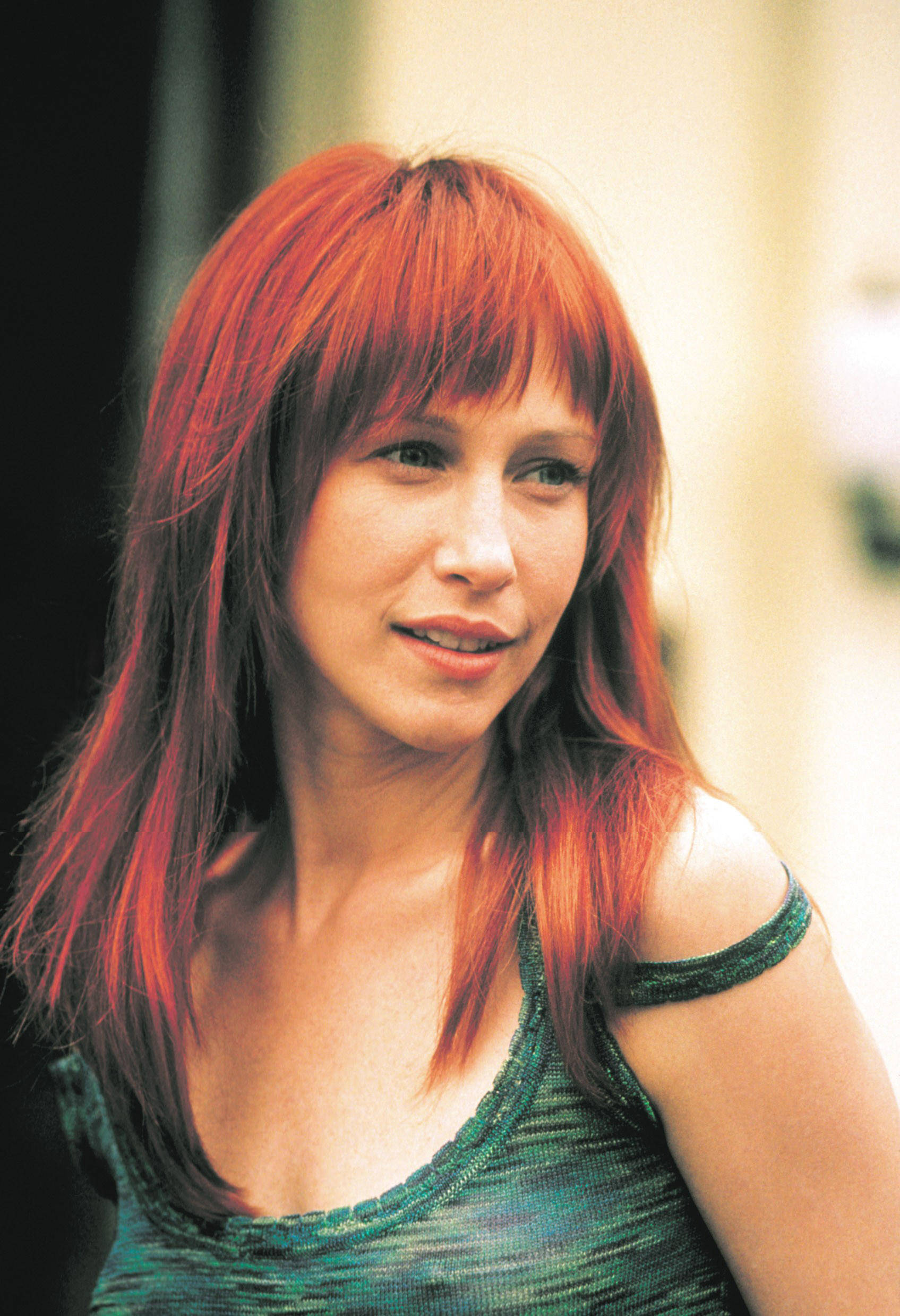 Vera Farmiga, red hair, green top, Full HD Phone Wallpaper