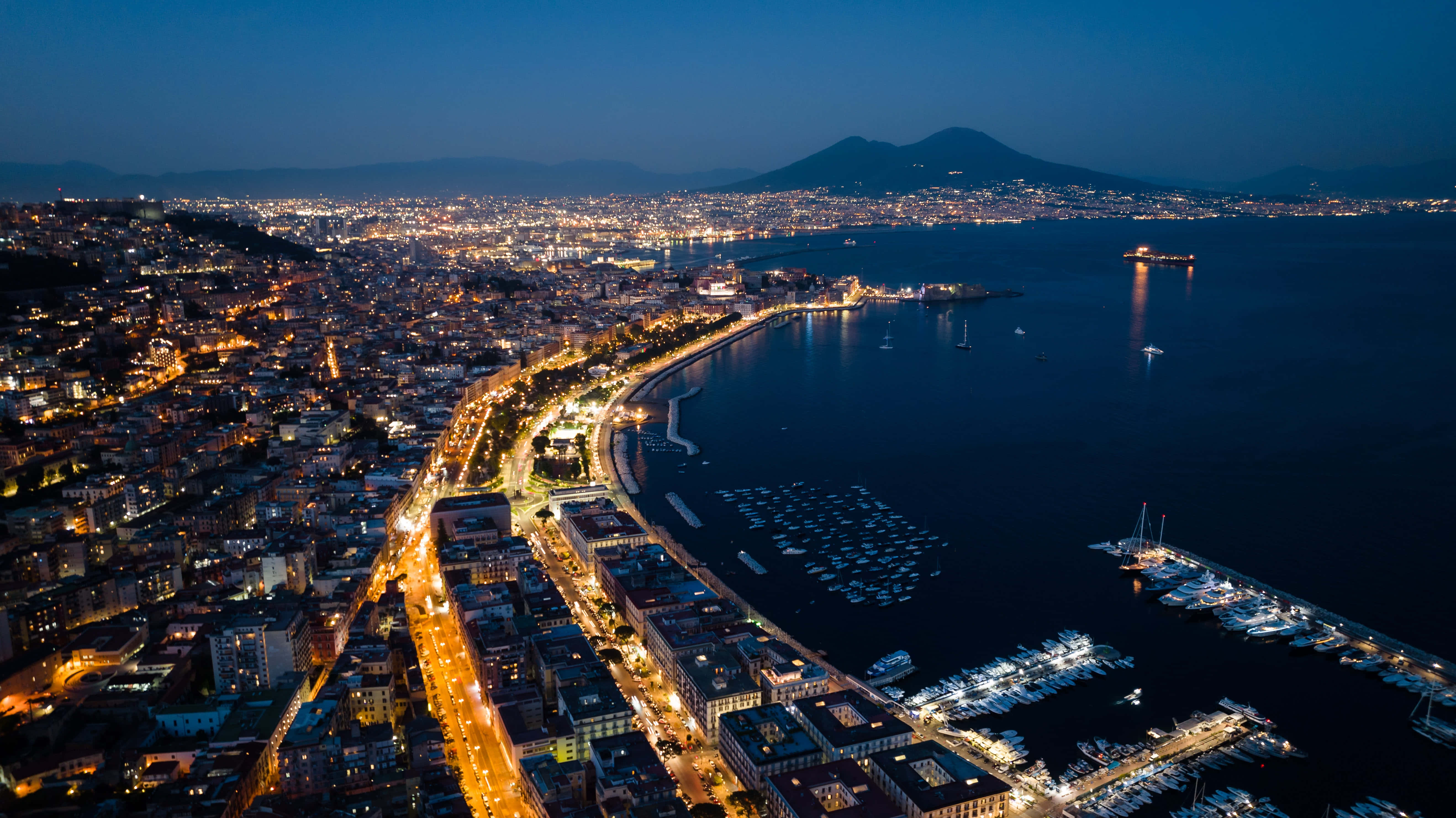 Vesuvio, aerial view, coastal city, 5K Desktop Wallpaper