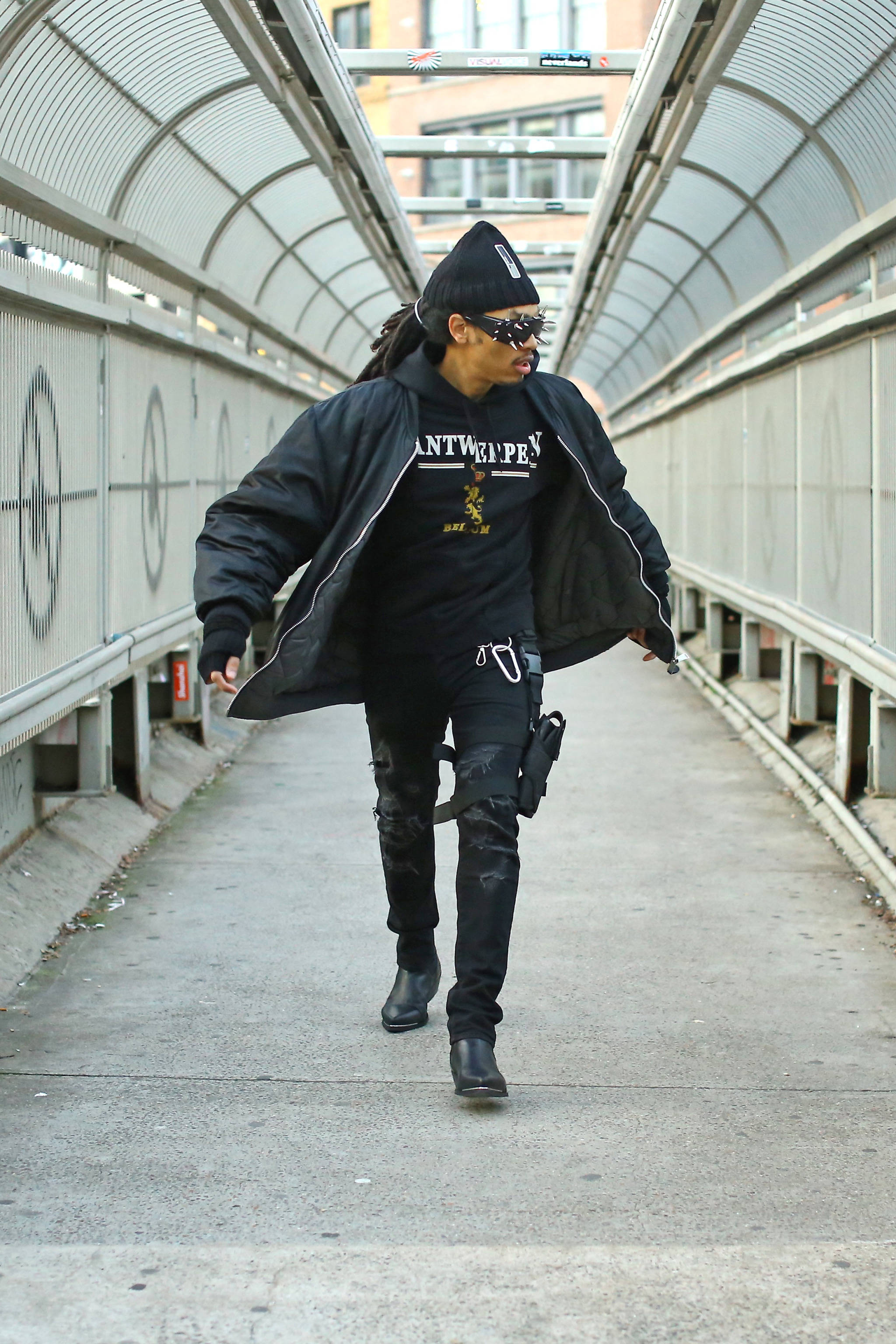 Vetements, all black, modern covered pedestrian bridge, 2K Phone Wallpaper