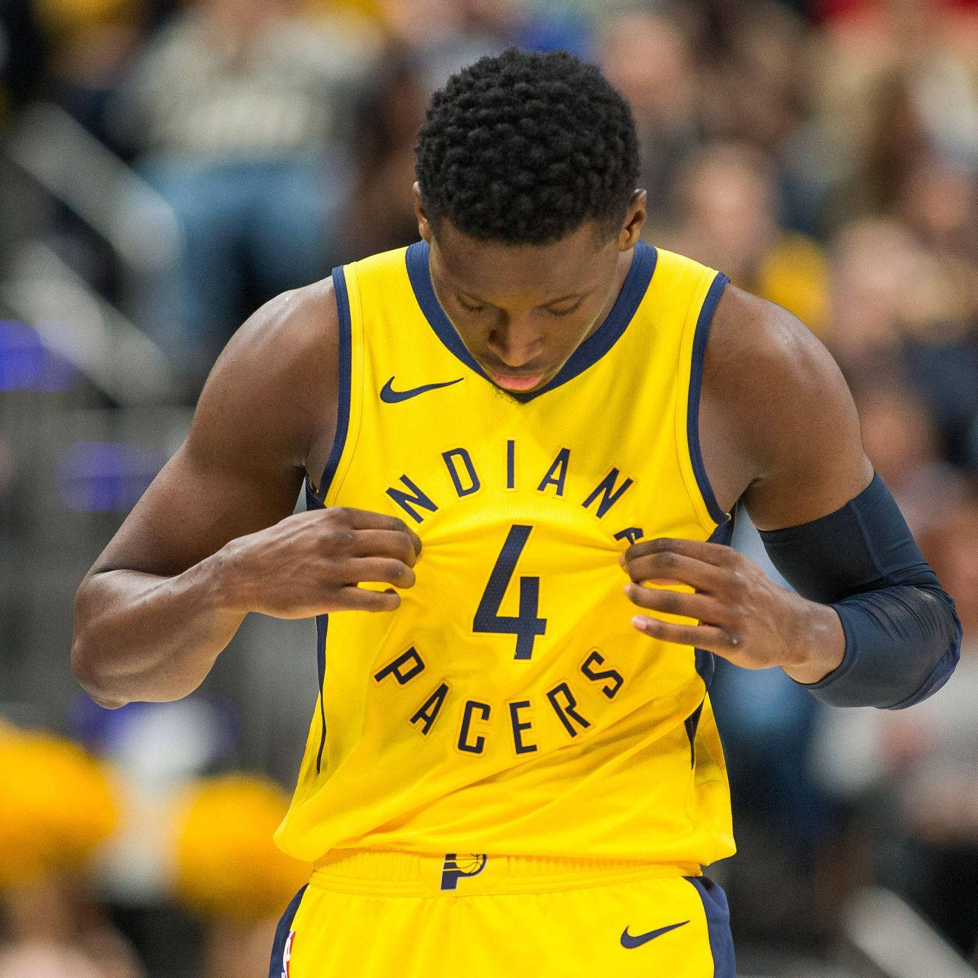 Victor Oladipo, yellow Indiana Pacers jersey, number 4, HD Desktop Wallpaper
