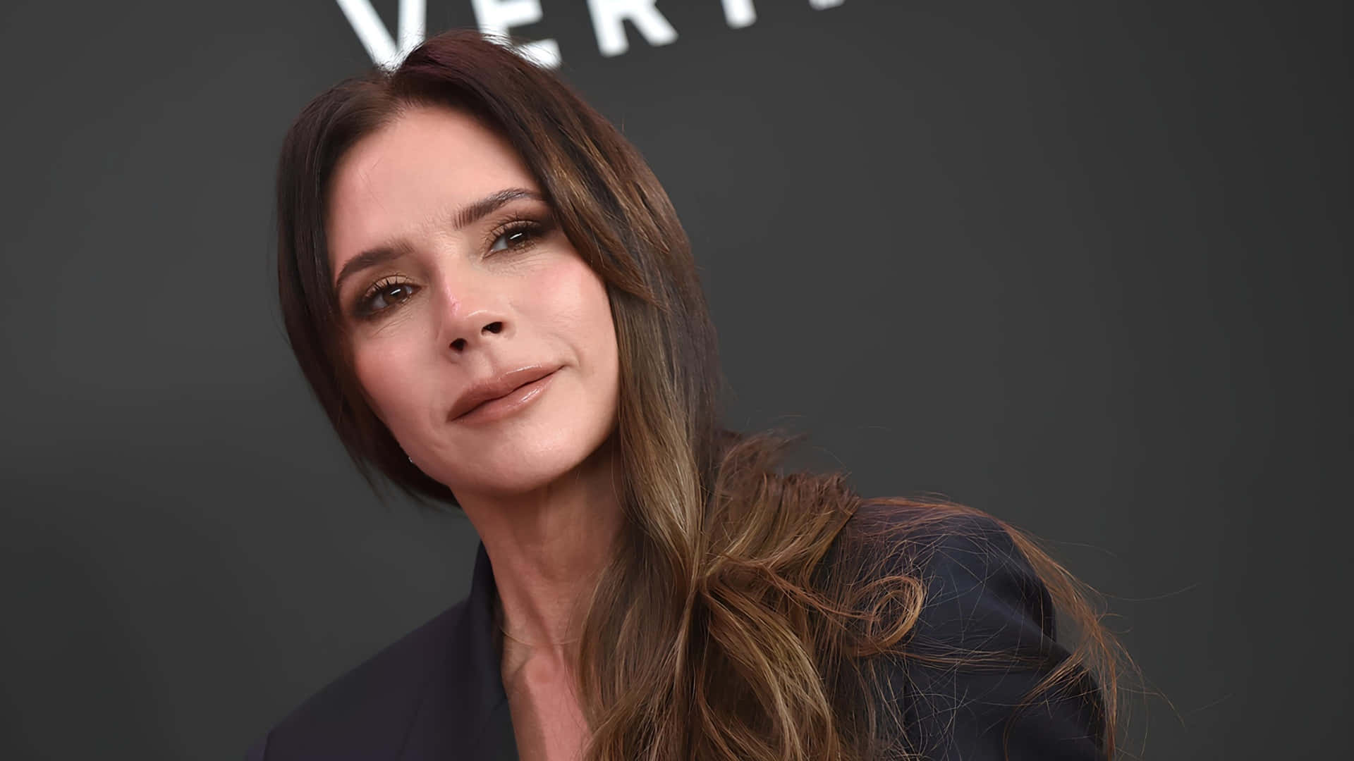 Victoria Beckham, long brown hair, dark blazer, Full HD Desktop Wallpaper