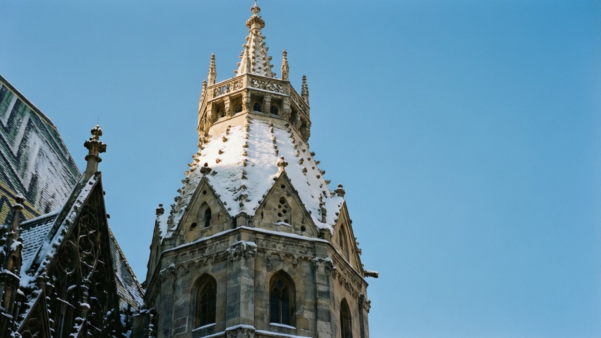 Vienna Cathedral, snow-covered, blue sky, Full HD Desktop Wallpaper