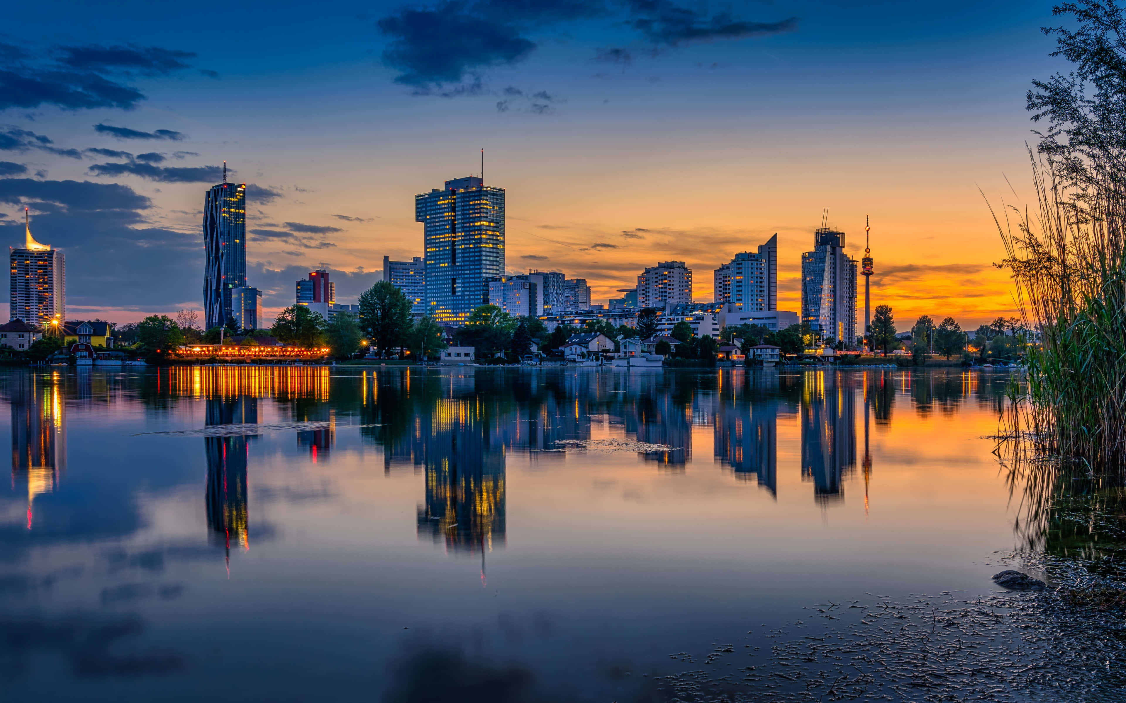 Vienna Cathedral, sunset, calm water, 4K Desktop Wallpaper
