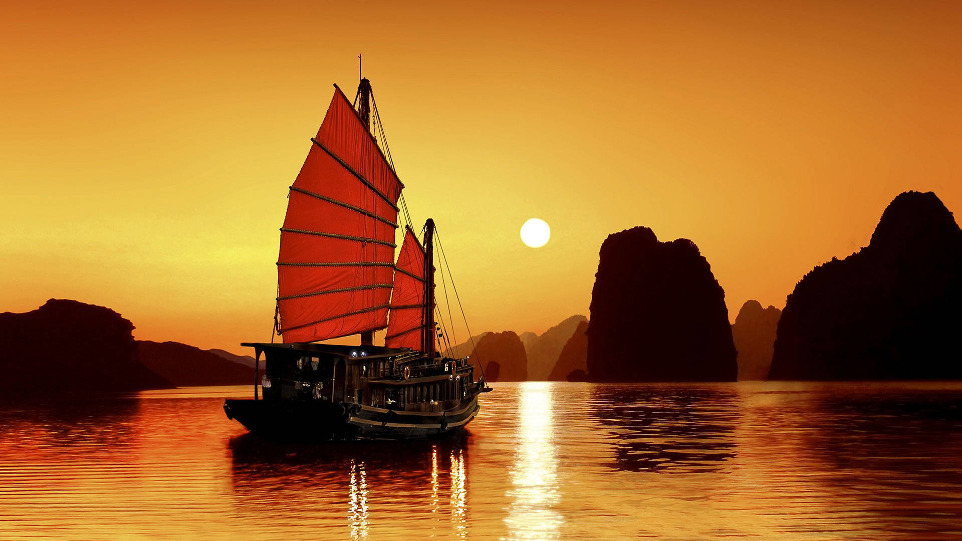 Vietnamese junk style boat, traditional junk boat, red sails, Full HD Desktop Wallpaper