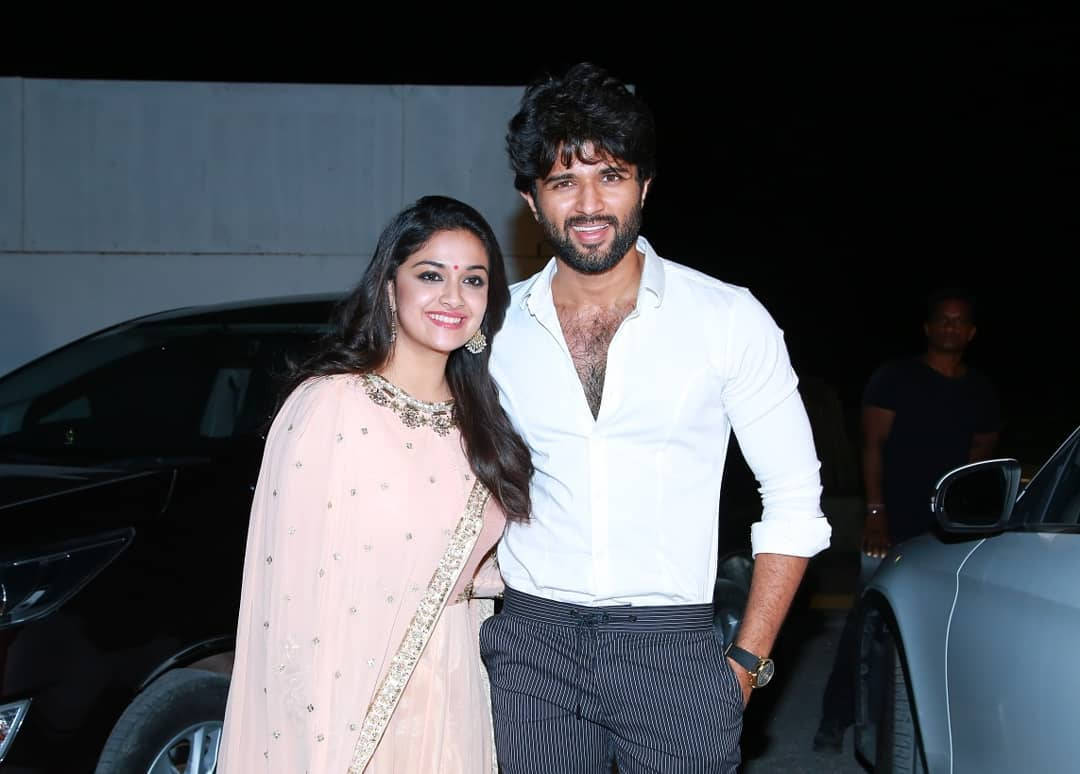 Vijay Devarakonda, couple, night, SD Desktop Wallpaper