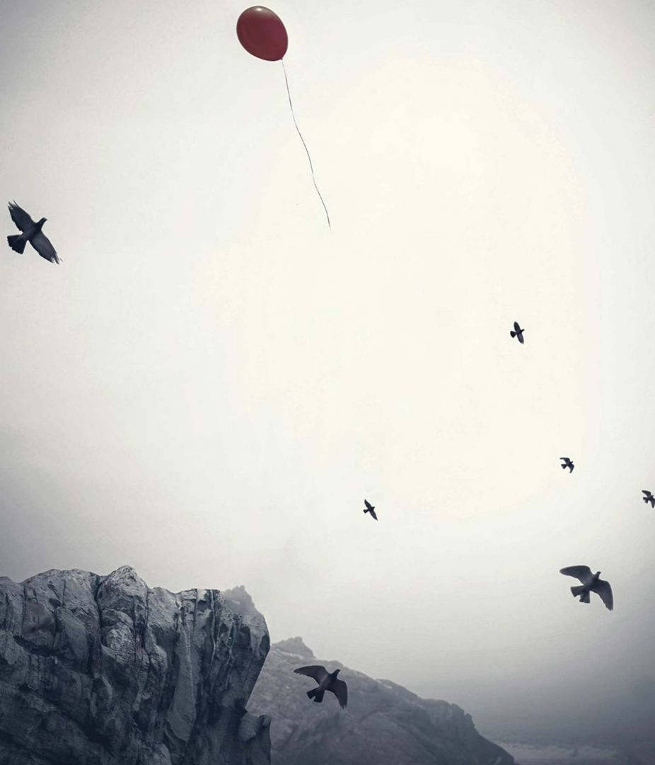 Vijay Mahar, red balloon, misty gray cliffs, SD Phone Wallpaper
