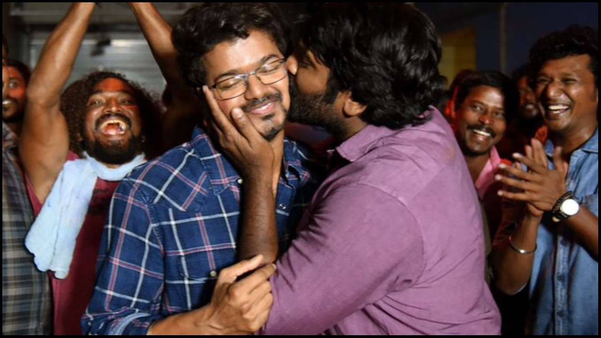 Vijay Sethupathi, Kissing, indoor lighting, Full HD Desktop Wallpaper