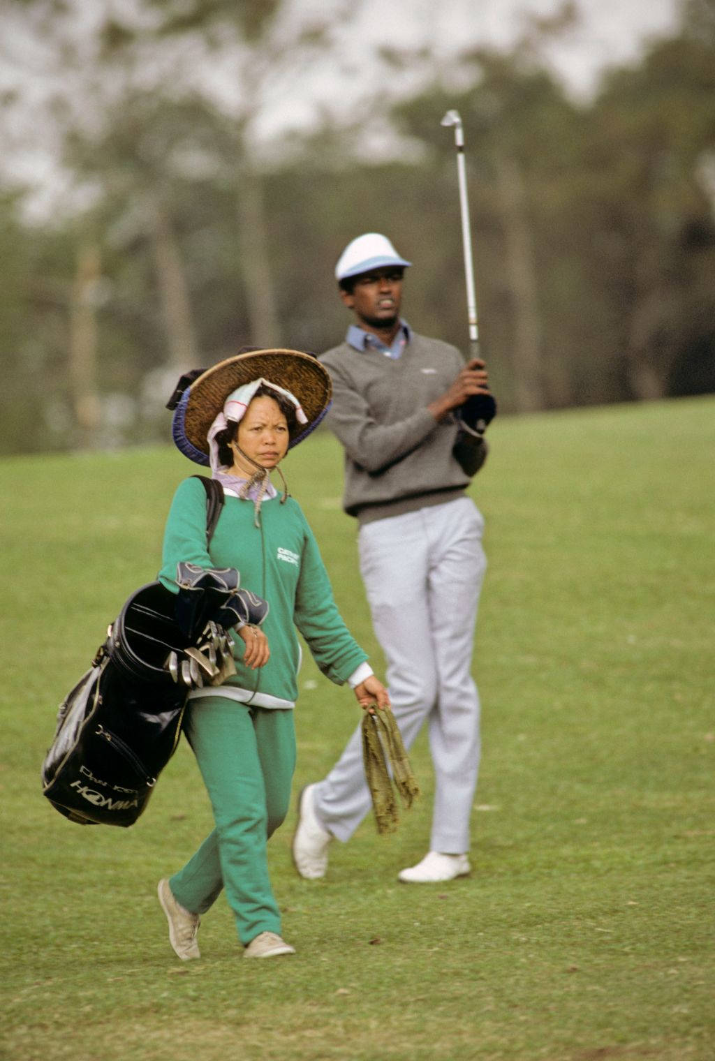 Vijay Singh, green tracksuit, straw hat, HD Phone Wallpaper