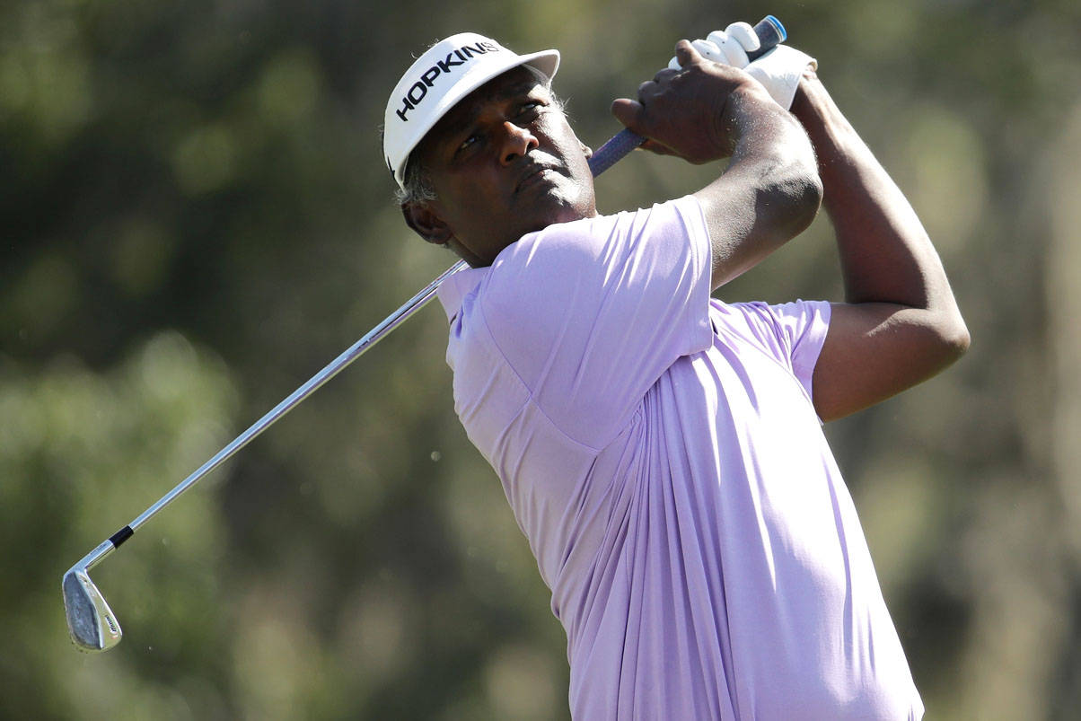 Vijay Singh, lavender shirt, white cap, SD Desktop Wallpaper