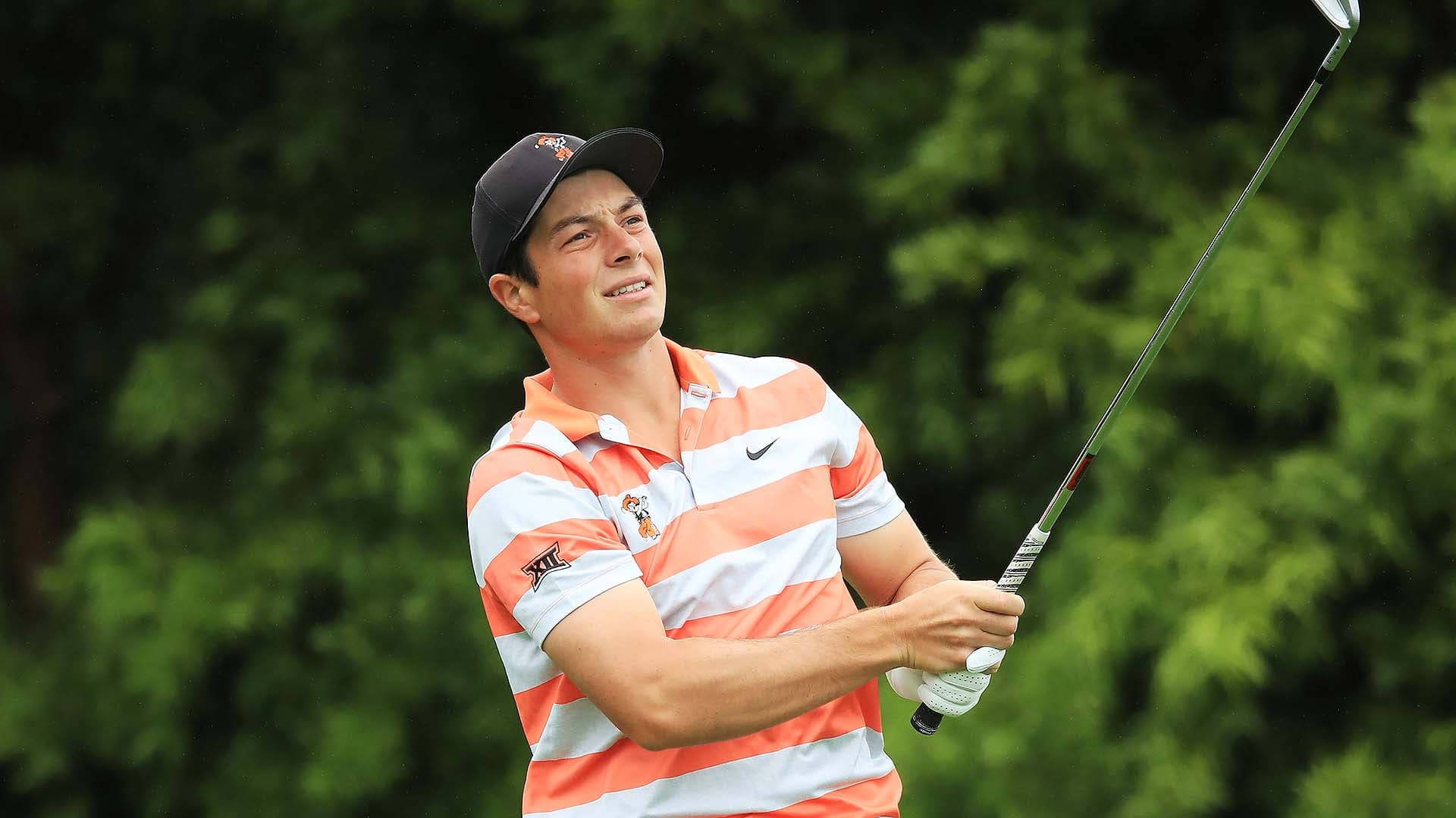 Viktor Hovland, orange and white striped shirt, golf club, Full HD Desktop Wallpaper
