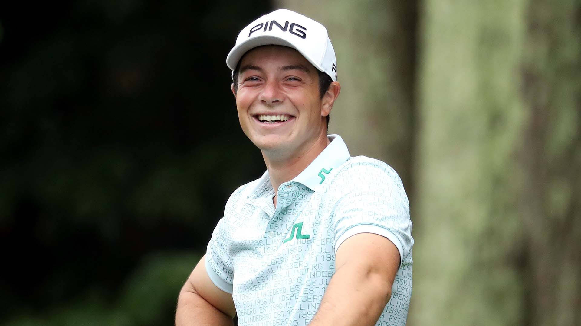 Viktor Hovland, white cap, patterned polo shirt, Full HD Desktop Wallpaper