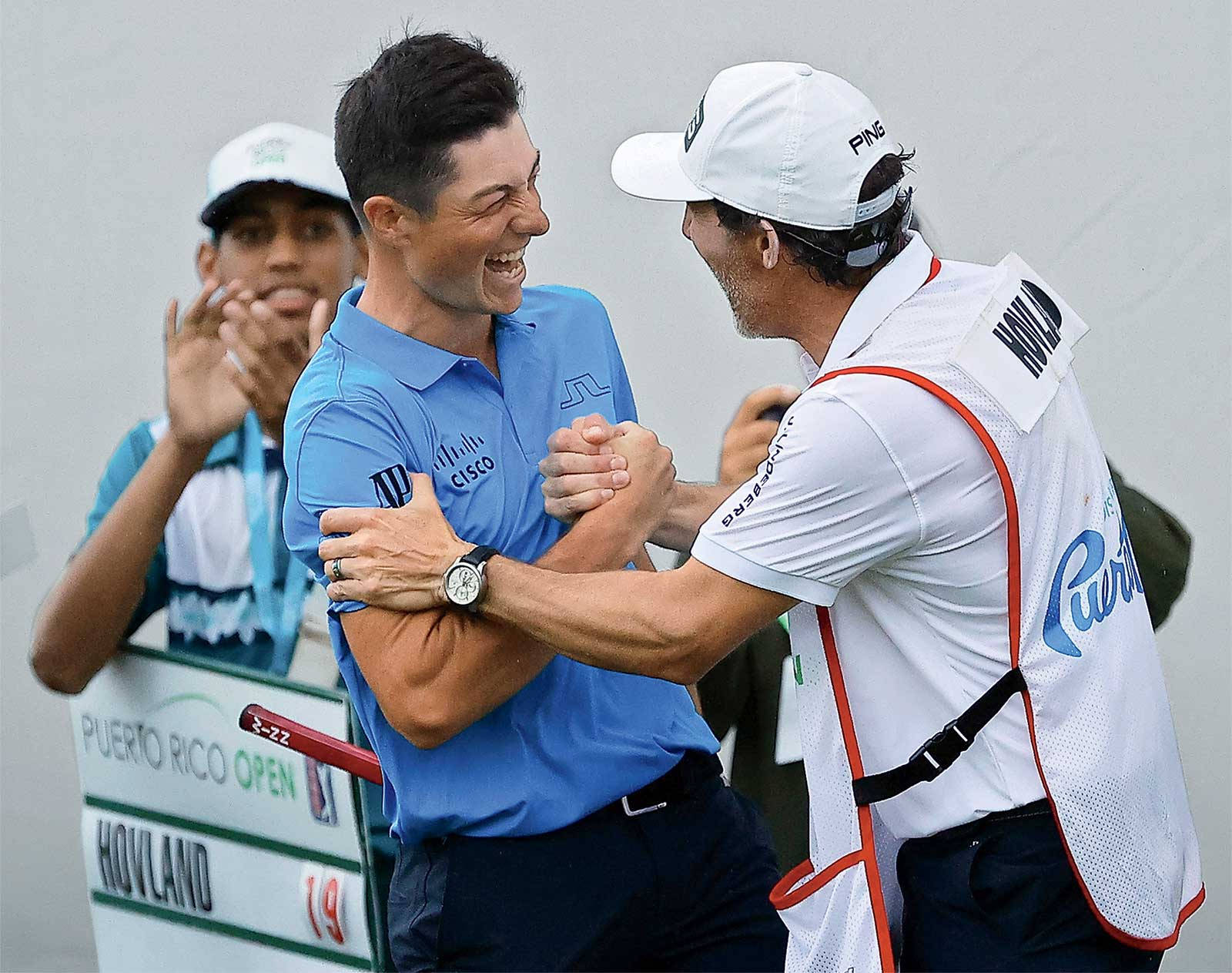Viktor Hovland, golfers, fist bump, HD Desktop Wallpaper