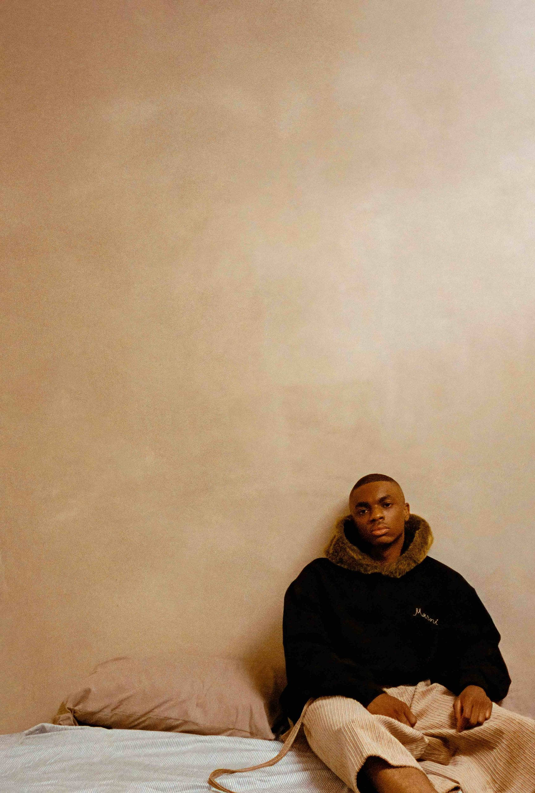 Vince Staples, black hoodie, bed, 2K Phone Wallpaper
