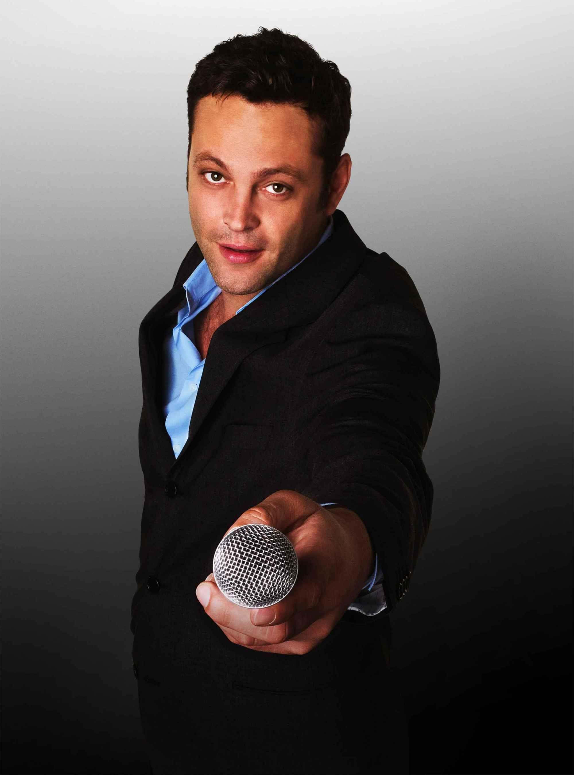 Vince Vaughn, black blazer, blue shirt, 2K Phone Wallpaper