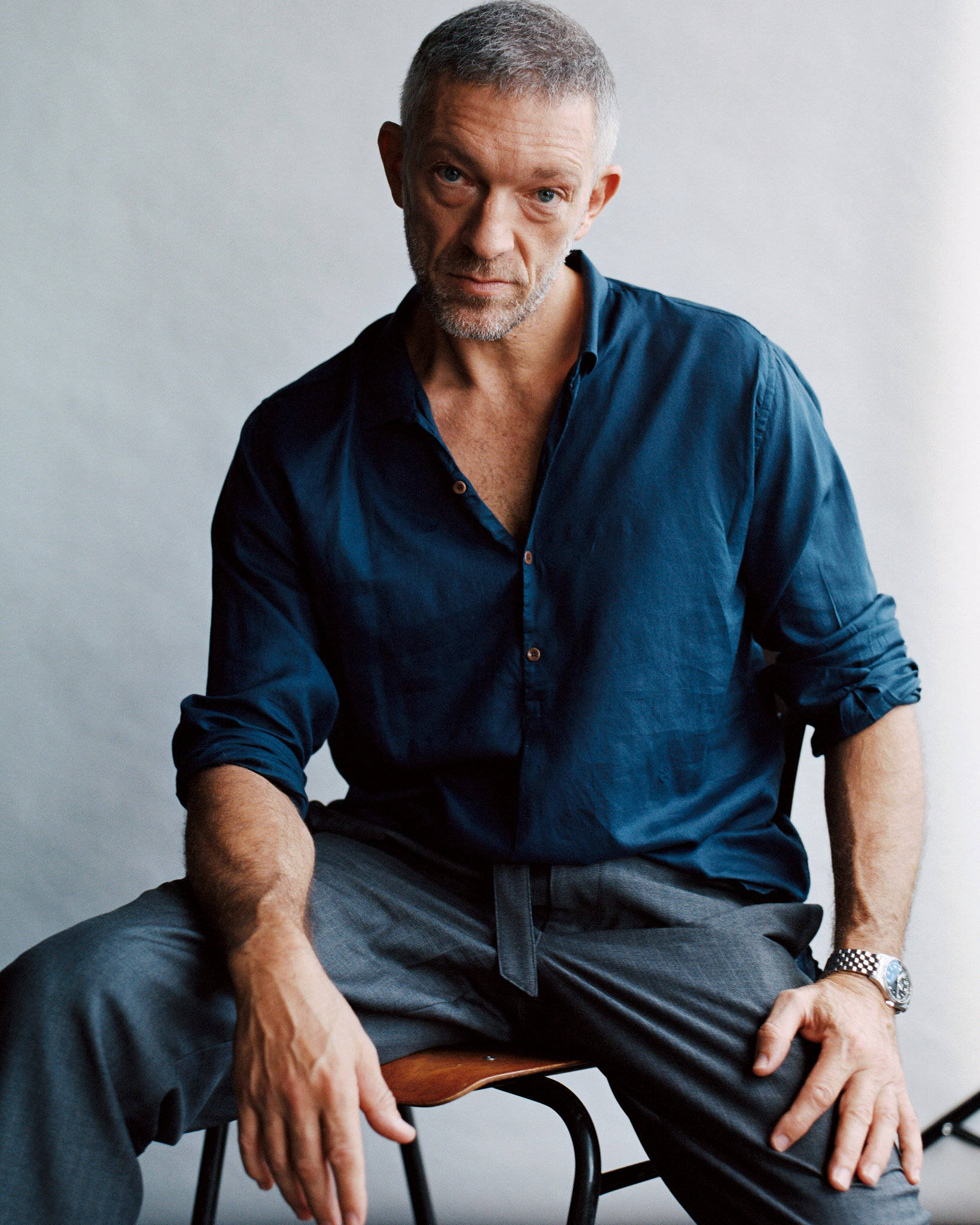 Vincent Cassel, blue shirt, gray pants, Full HD Phone Wallpaper