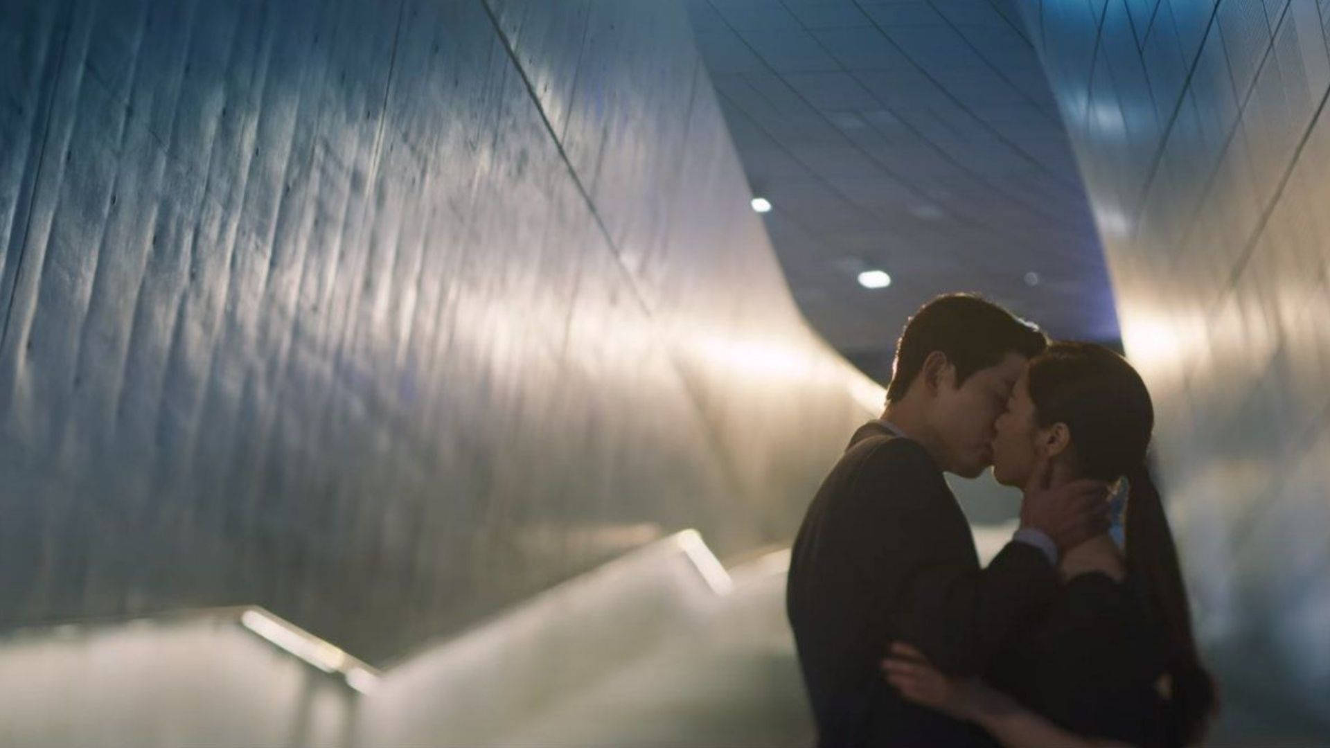 Vincenzo, kissing scene, sleek modern tunnel, Full HD Desktop Wallpaper
