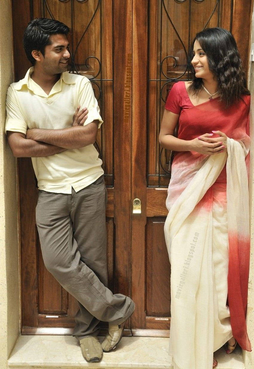 Vinnaithandi Varuvaya HD, wooden door, smiling couple, SD Phone Wallpaper