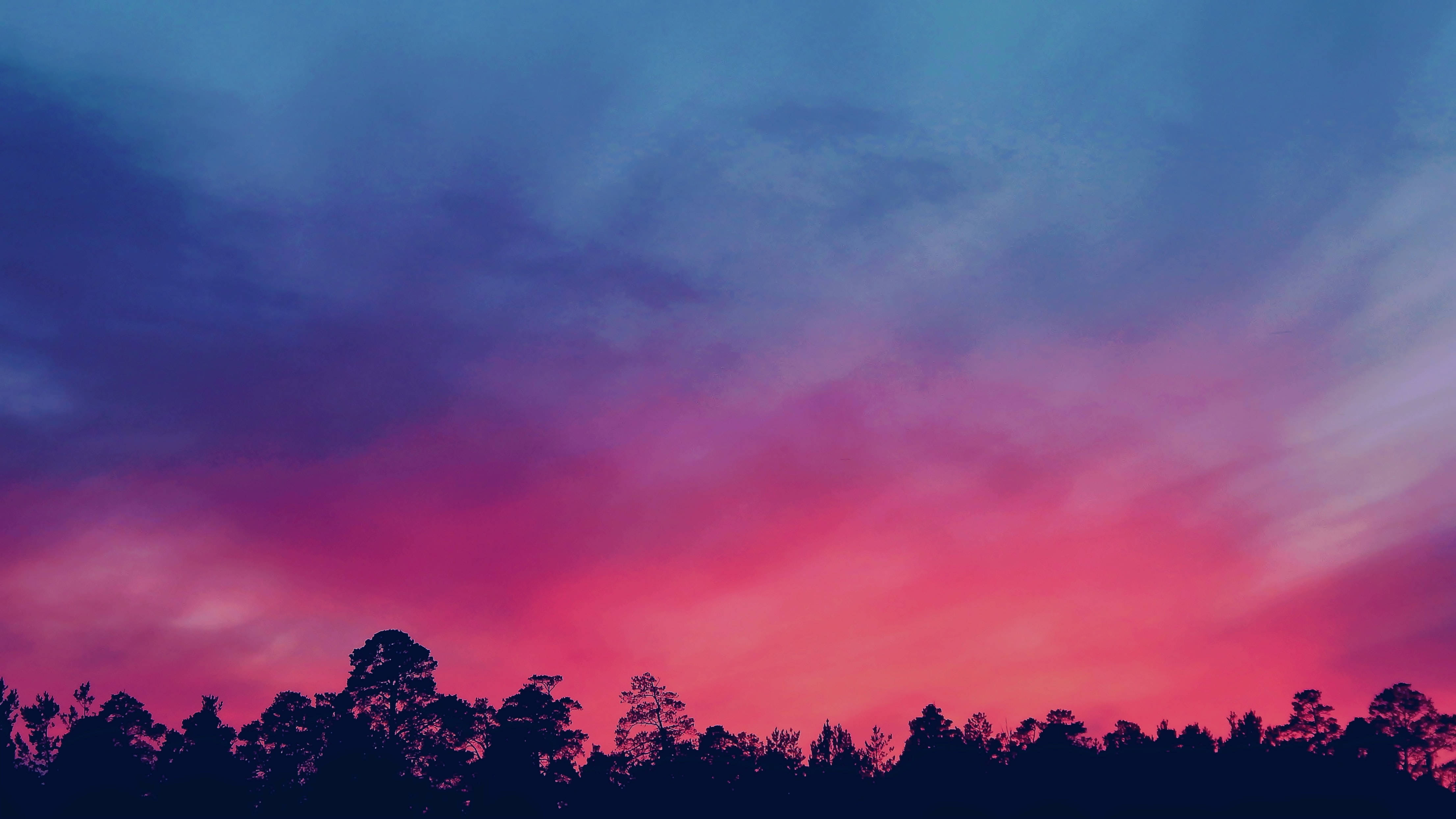 gradient sunset, vintage aesthetic clouds, pink and blue hues, 4K Desktop Wallpaper