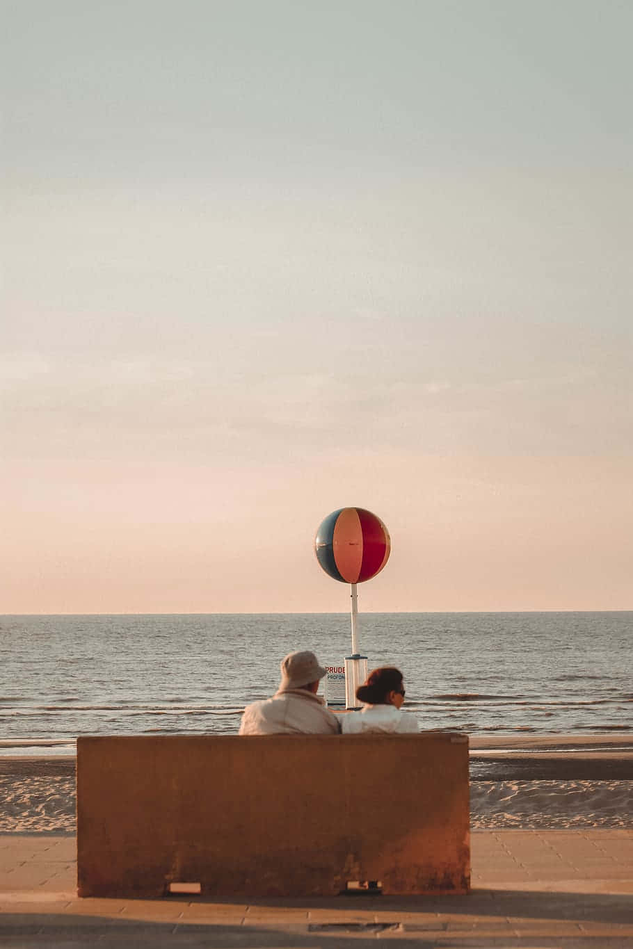 Vintage Beach Aesthetic, sunset, couple, HD Phone Wallpaper