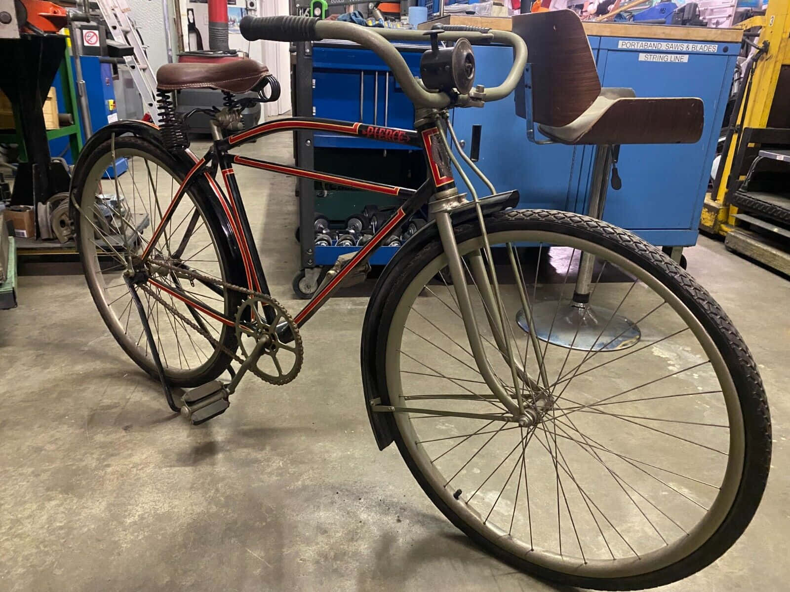 classic red black vintage bicycle, chrome accents, cluttered workshop, HD Desktop Wallpaper