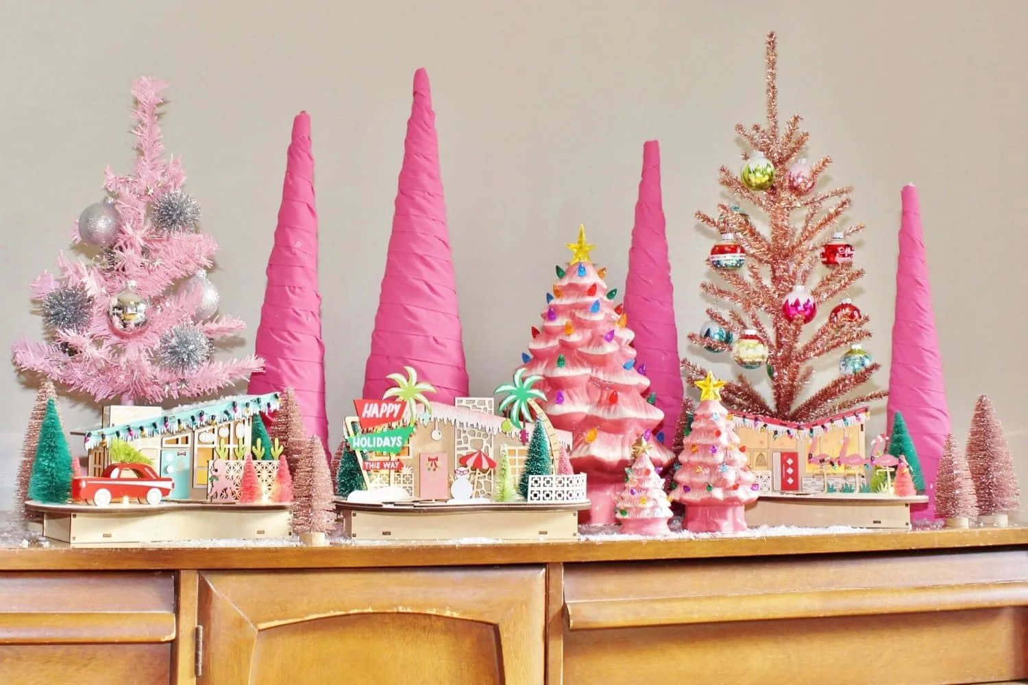vintage pink christmas display, pink Christmas diorama, glittery trees, HD Desktop Wallpaper