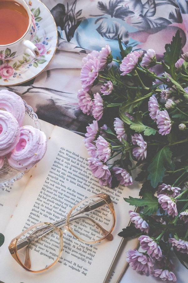 purple vintage flower aesthetic, floral teacup, pink macarons, SD Phone Wallpaper