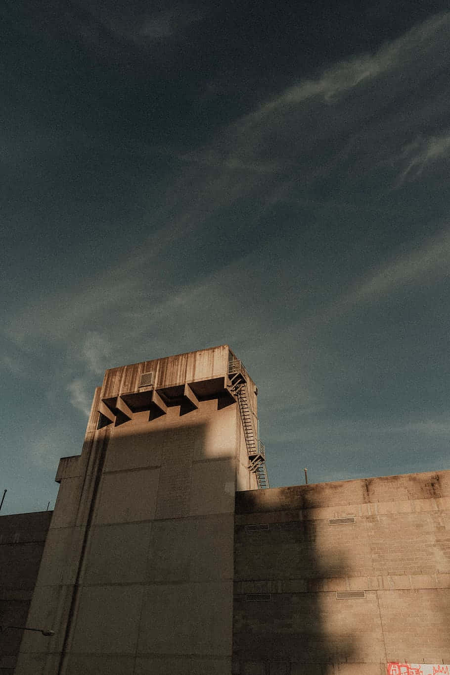 concrete wall, concrete tower, twilight sky, HD Phone Wallpaper