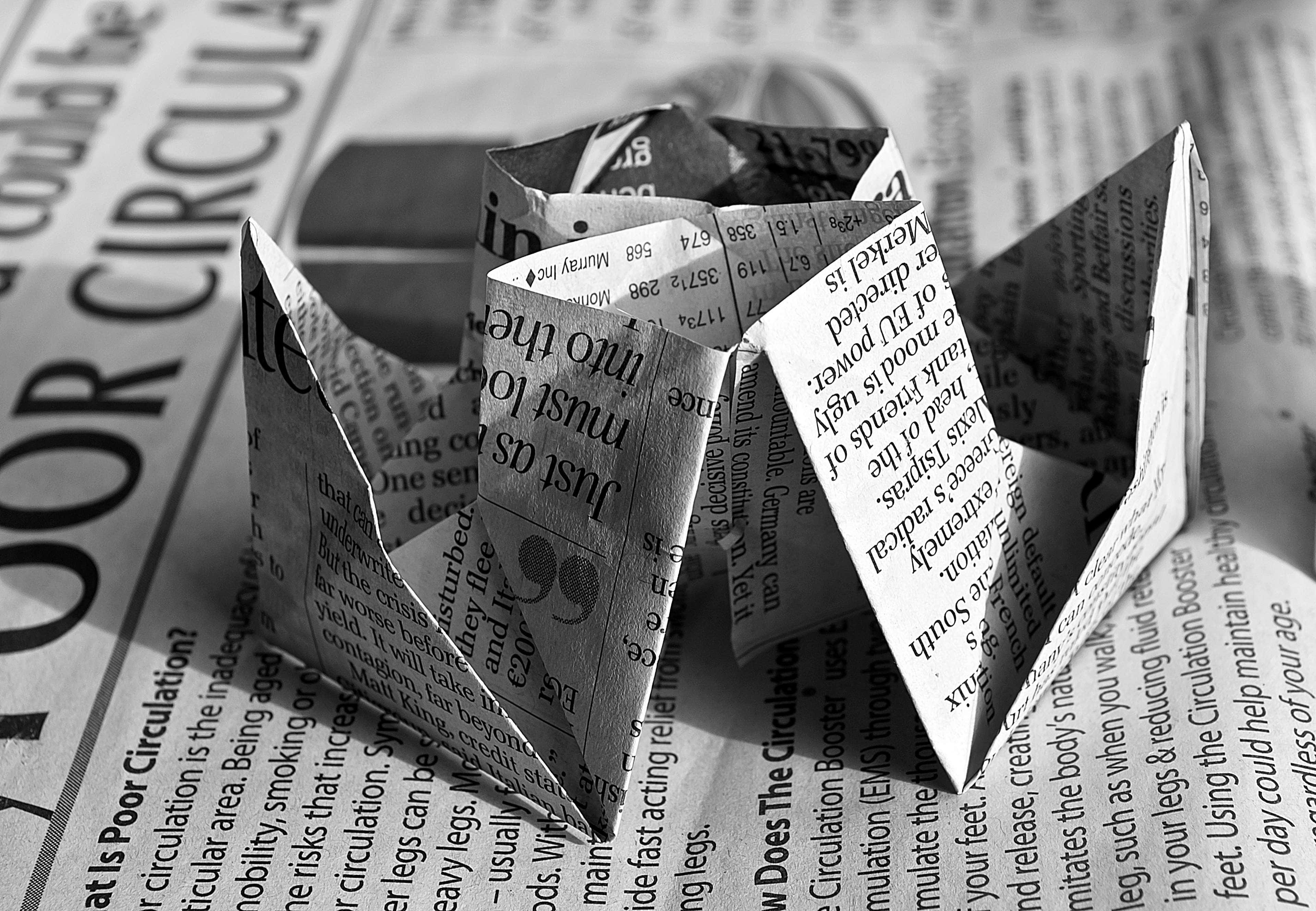 vintage newspaper, origami boat, newspaper text, 4K Desktop Wallpaper