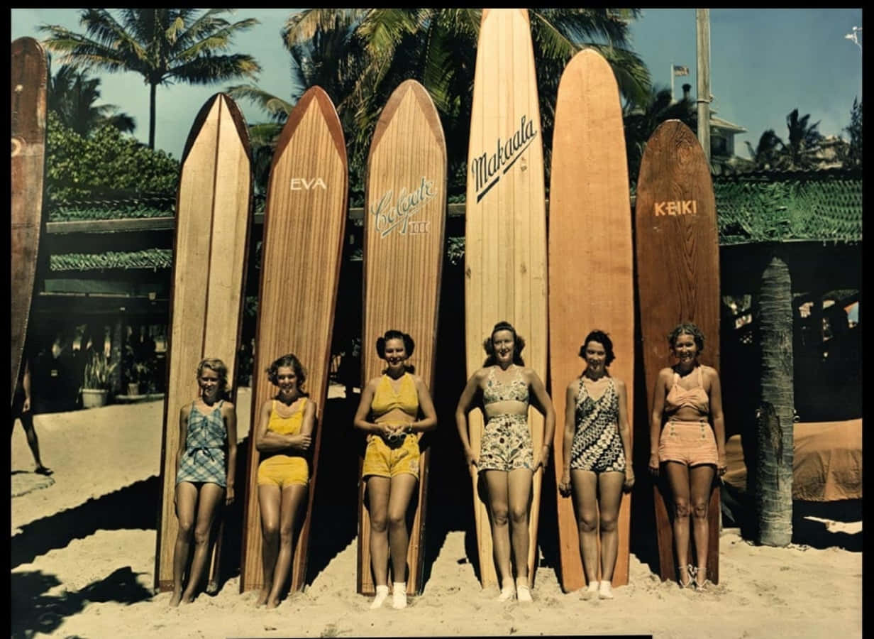 Vintage Surf, retro swimsuits, tall wooden surfboards, SD Desktop Wallpaper